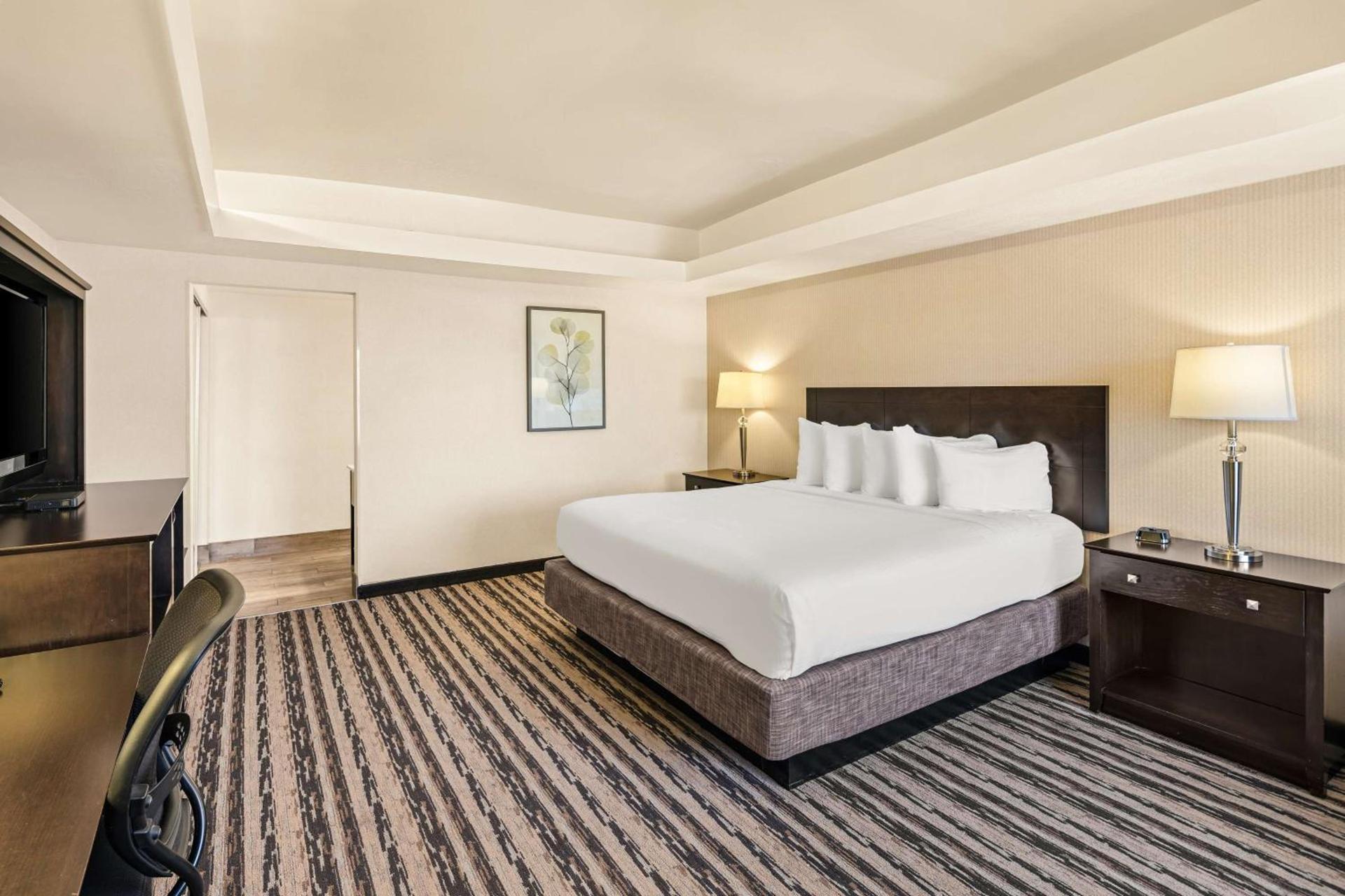 Best Western Coral Hills photo 9