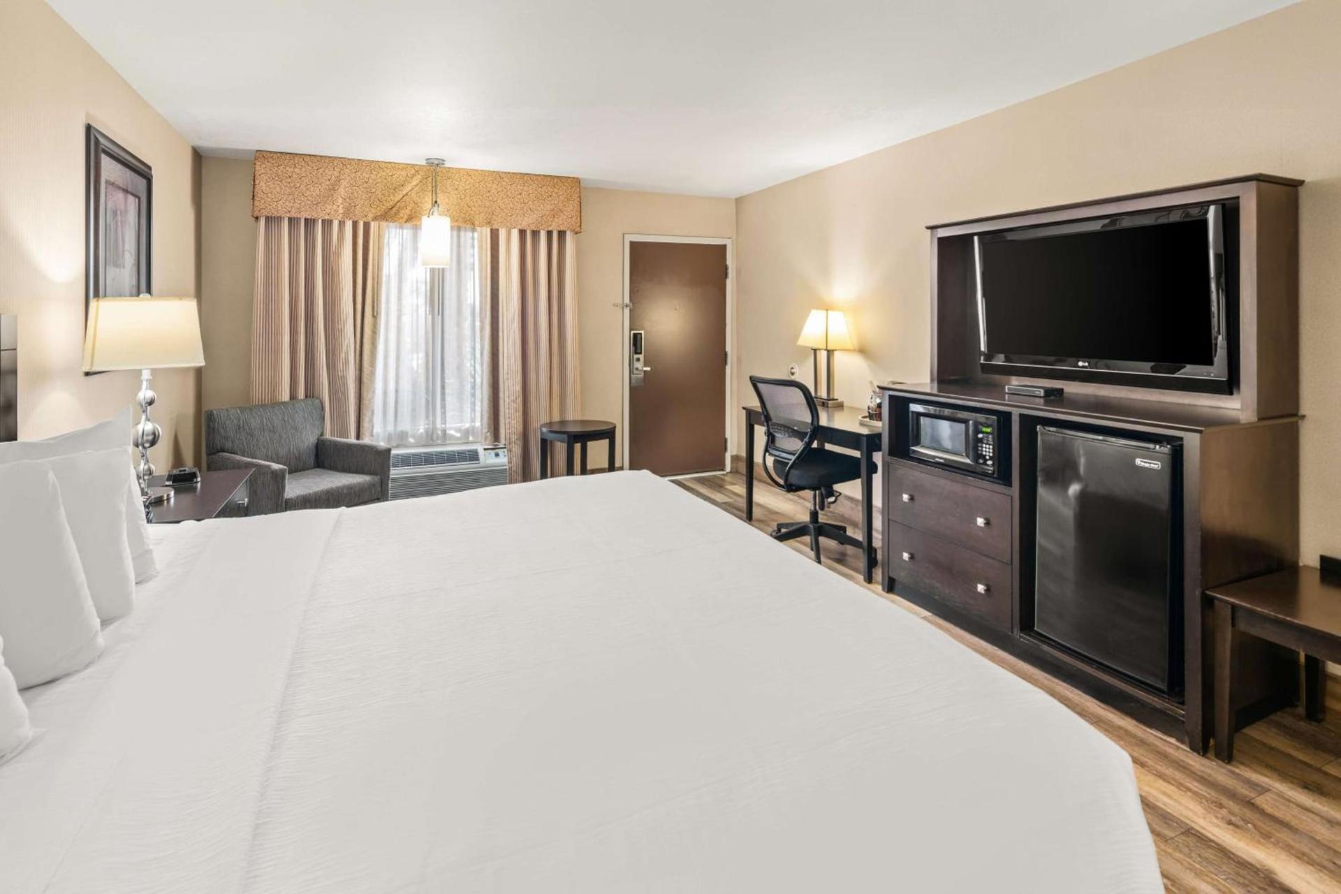Best Western Coral Hills photo 13