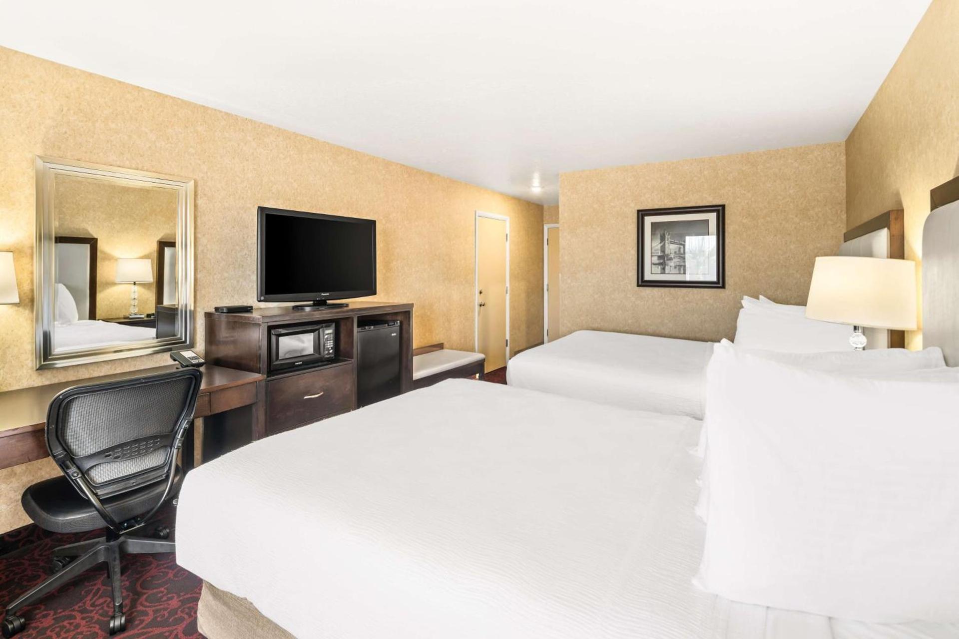 Best Western Coral Hills photo 16