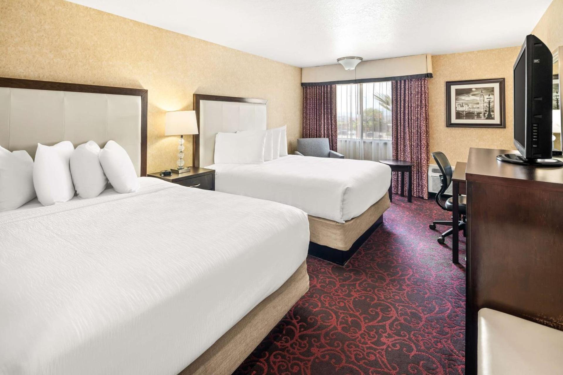Best Western Coral Hills photo 17