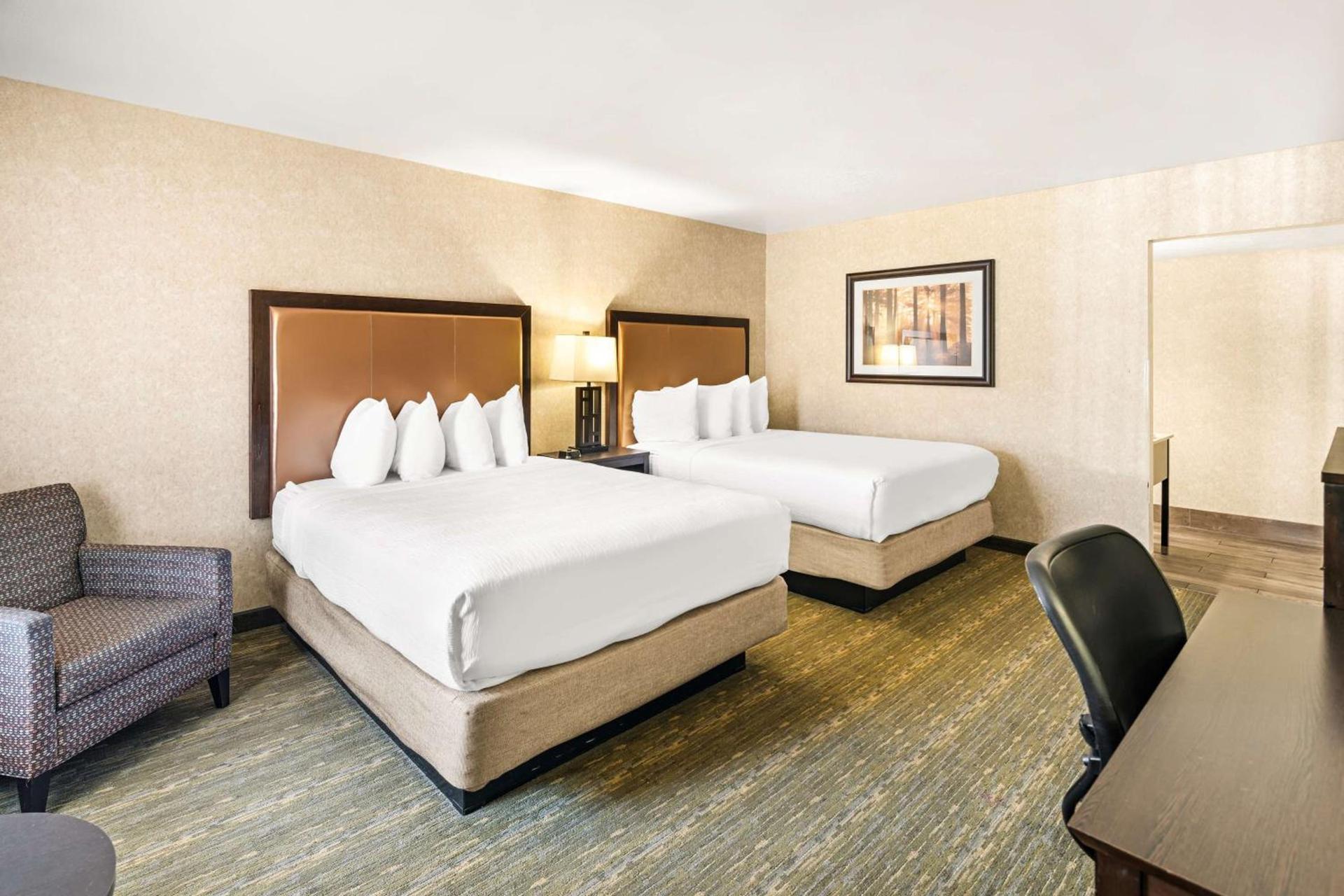 Best Western Coral Hills photo 18