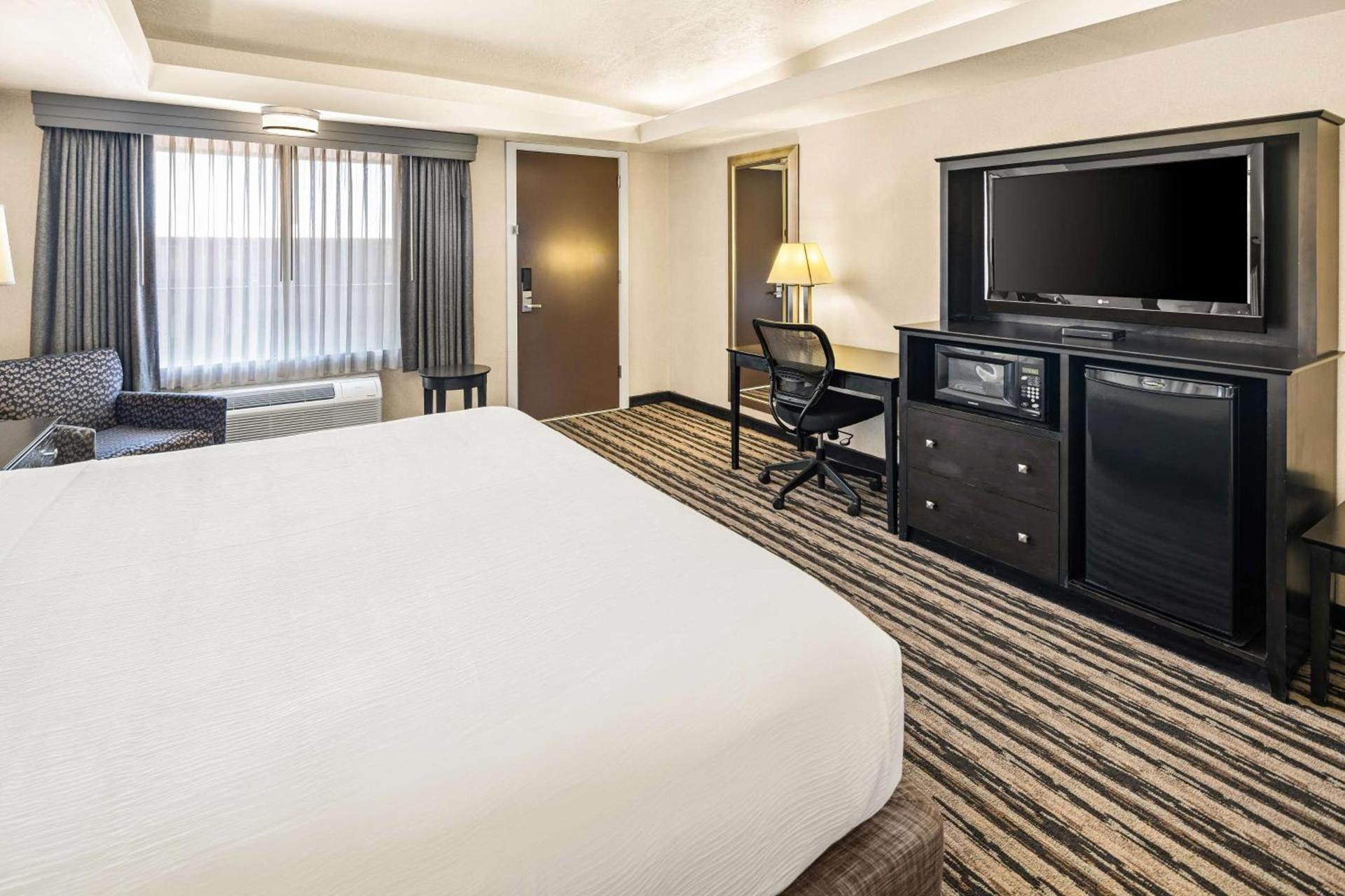Best Western Coral Hills photo 10
