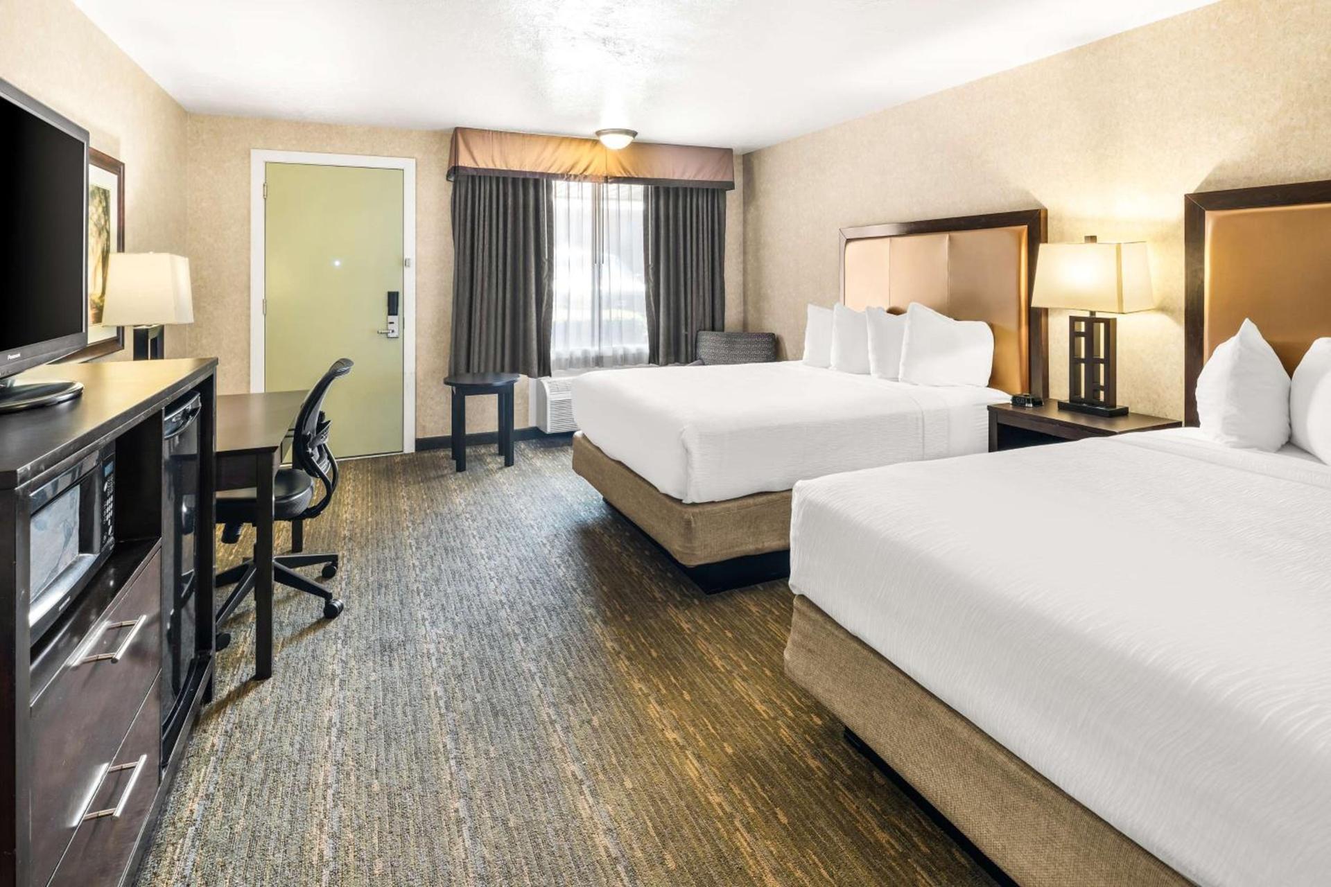 Best Western Coral Hills photo 19