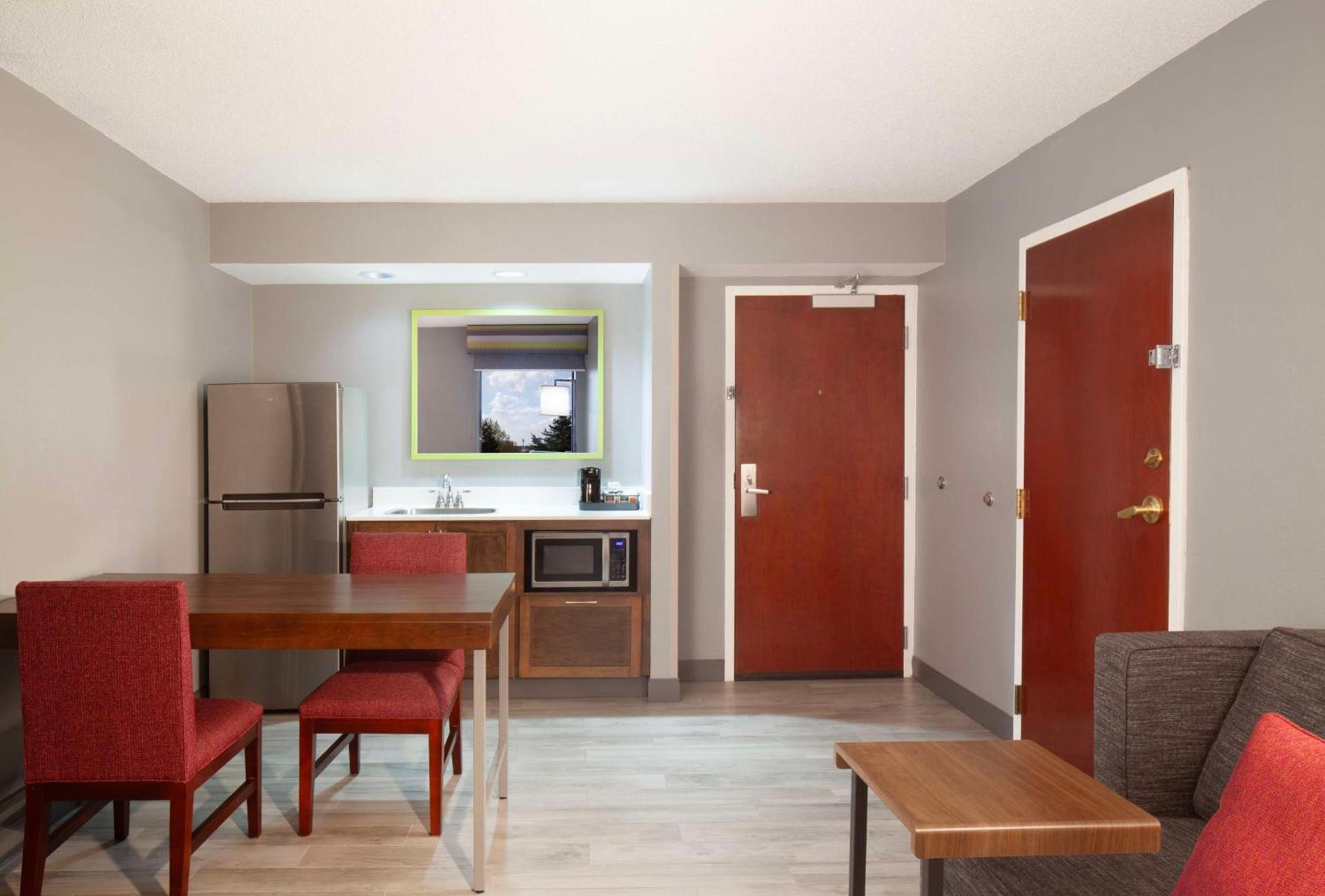 Hampton Inn & Suites-Atlanta Airport North-I-85 photo 19