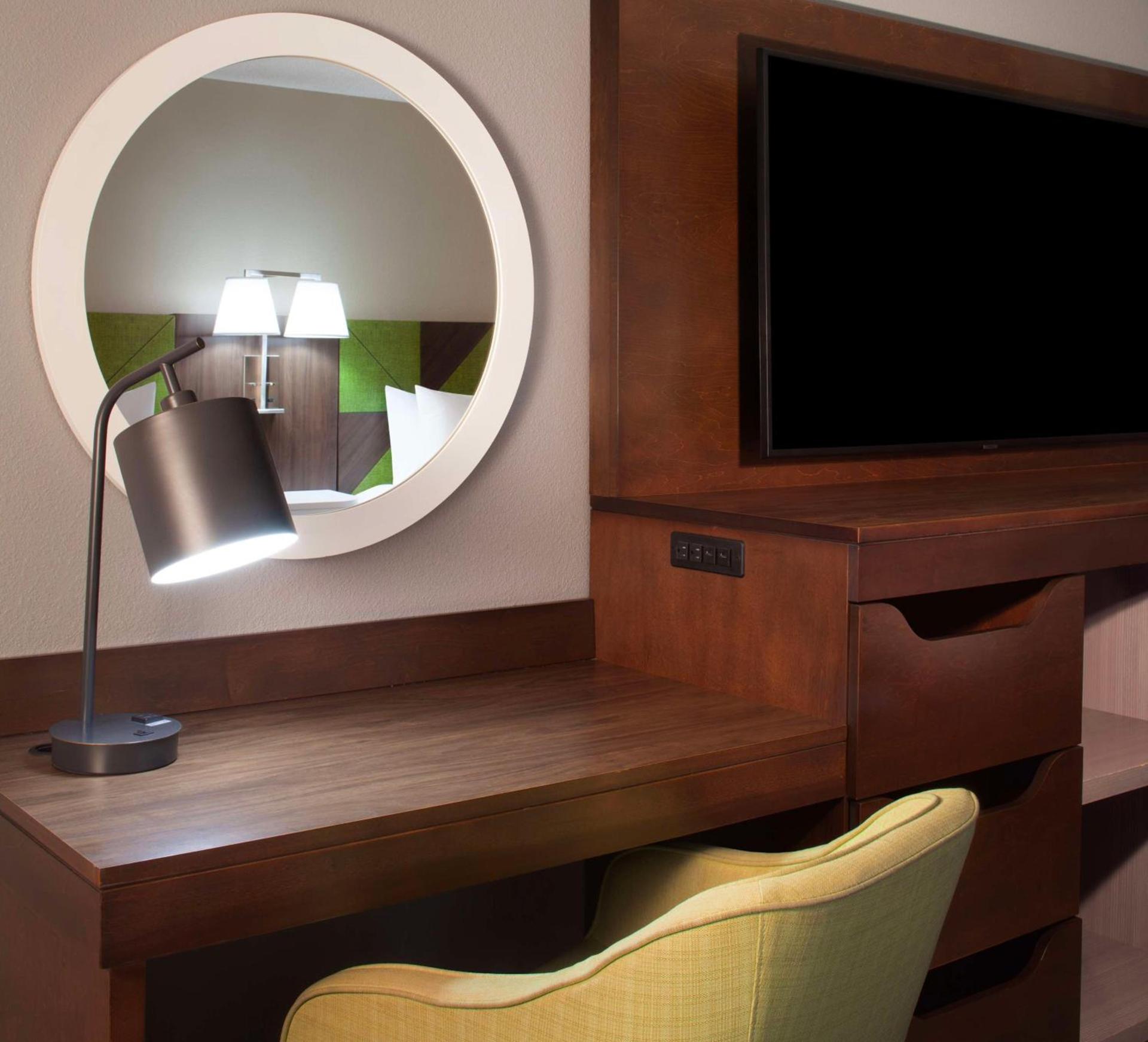 Hampton Inn & Suites-Atlanta Airport North-I-85 photo 25