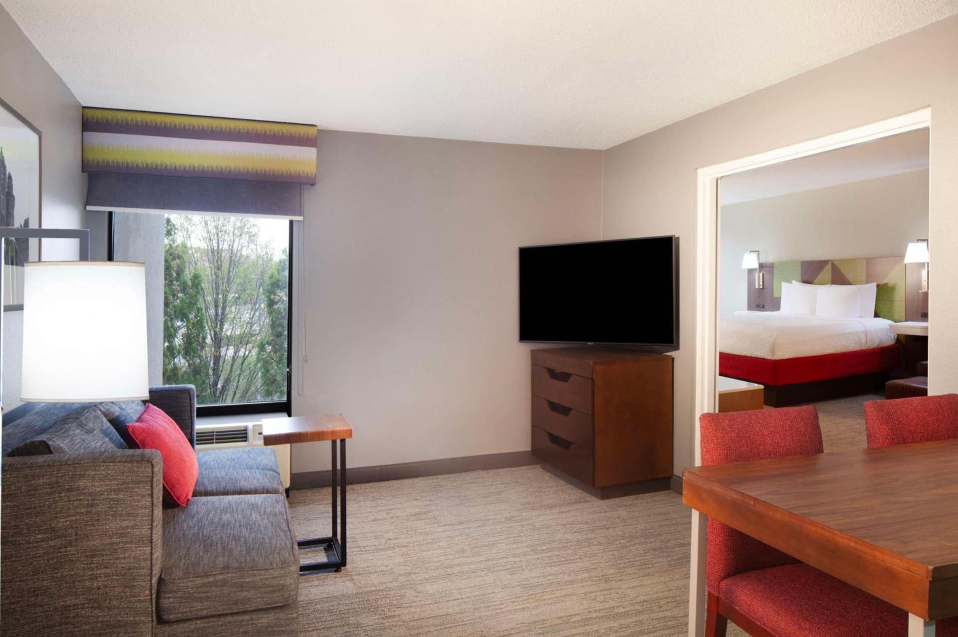 Hampton Inn & Suites-Atlanta Airport North-I-85 photo 30