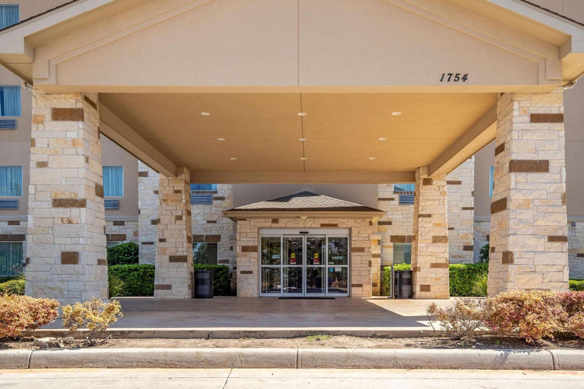 Comfort Suites San Antonio North - Stone Oak photo 4