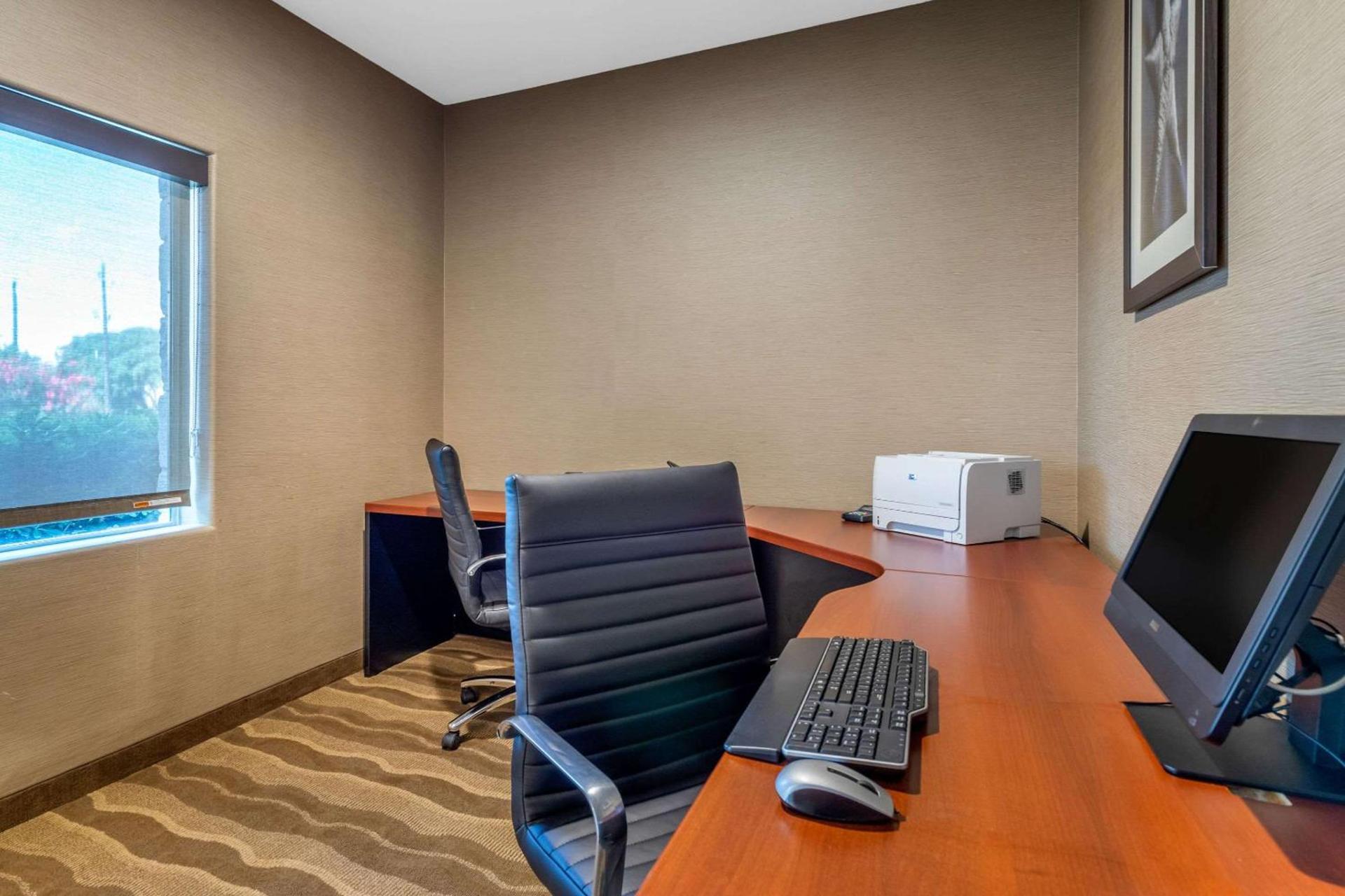 Comfort Suites San Antonio North - Stone Oak photo 27