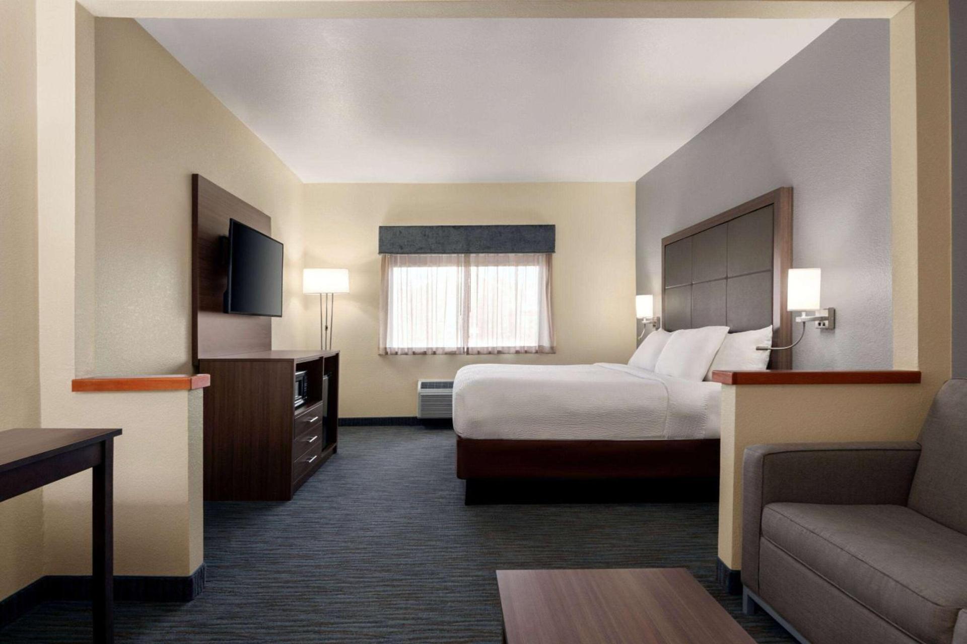 Best Western Plus Paper Valley Hotel photo 31