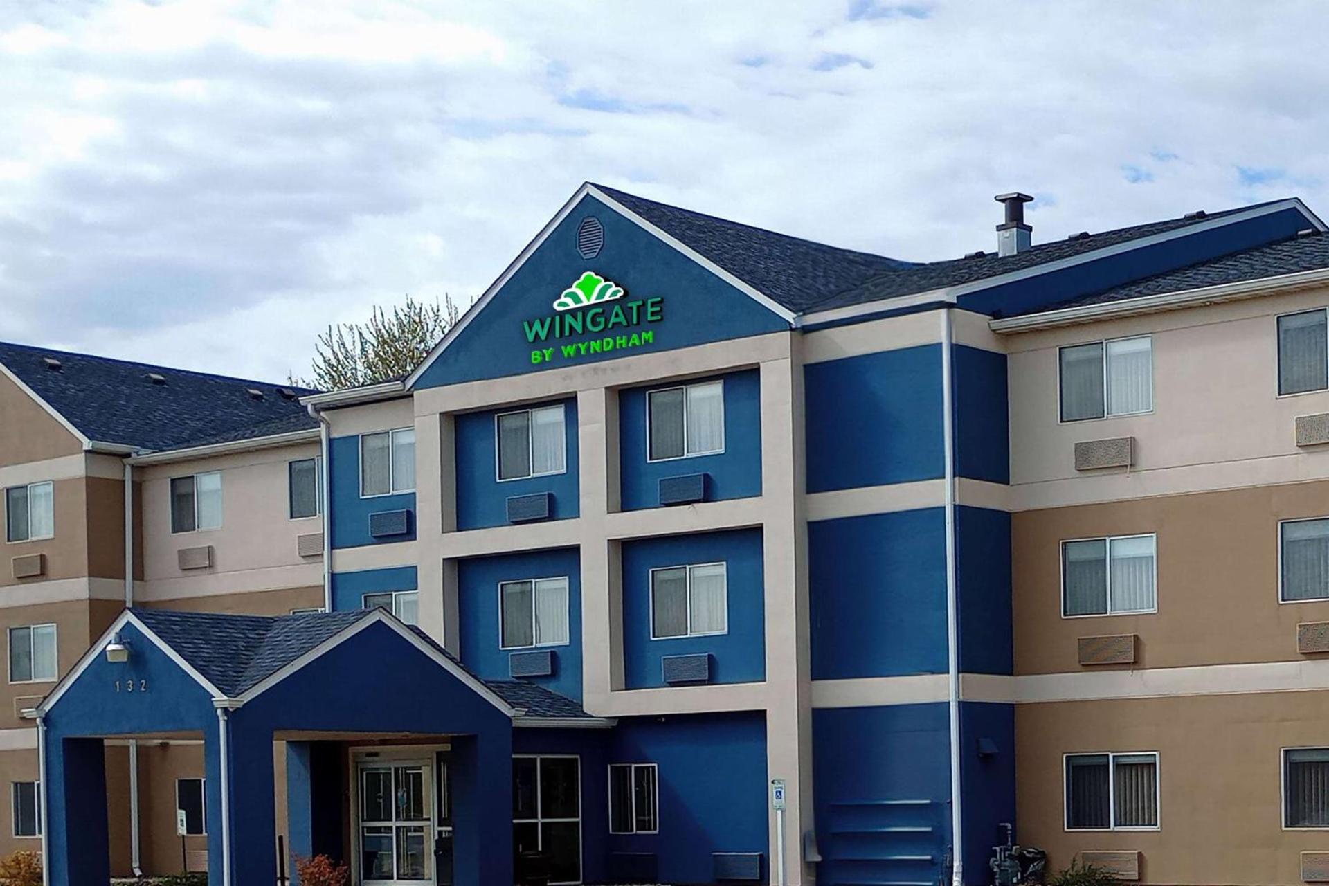 Best Western Plus Paper Valley Hotel — hotel in Appleton