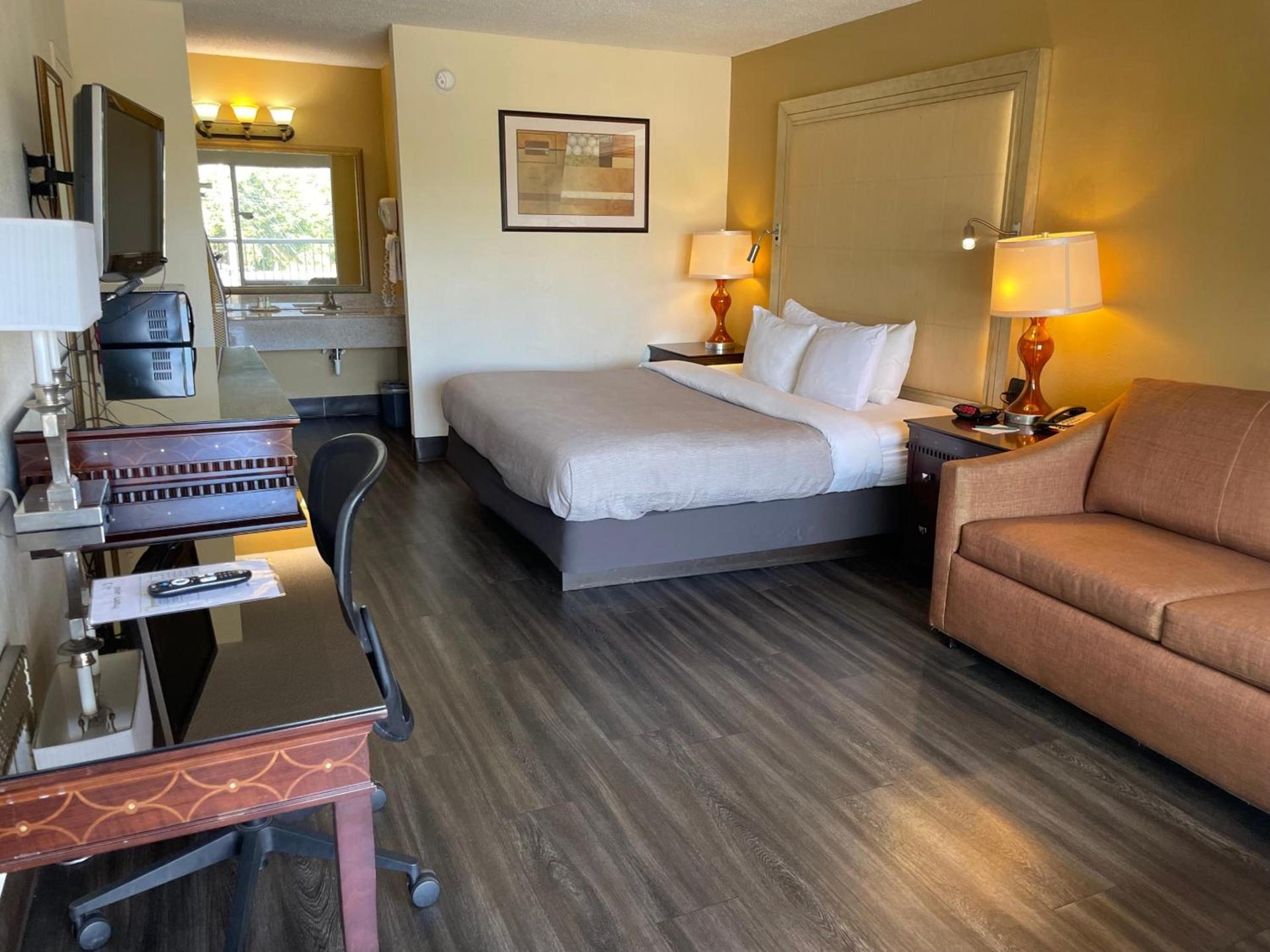 Quality Inn Alachua - Gainesville Area photo 35