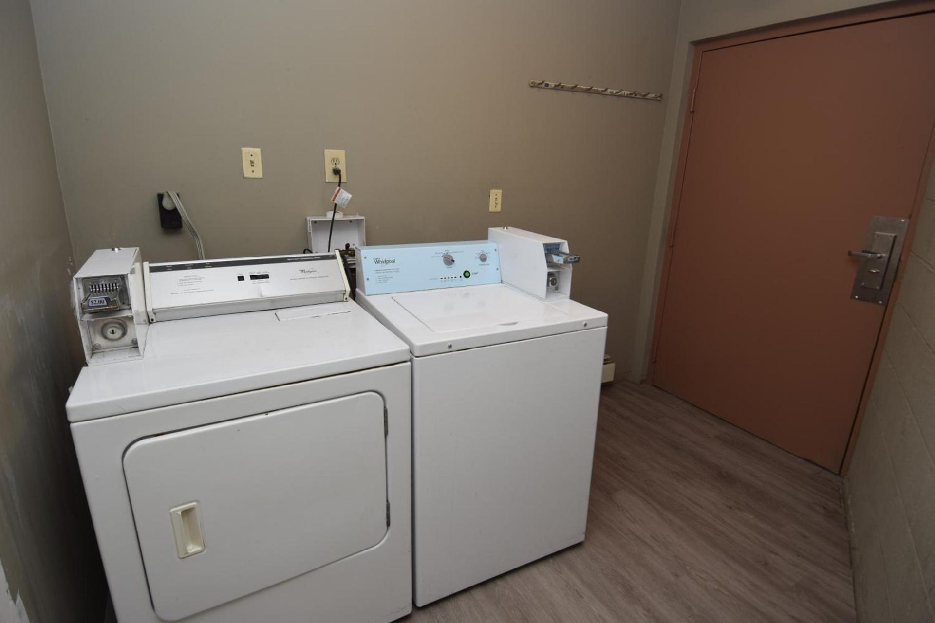 University Manor Inn photo 11