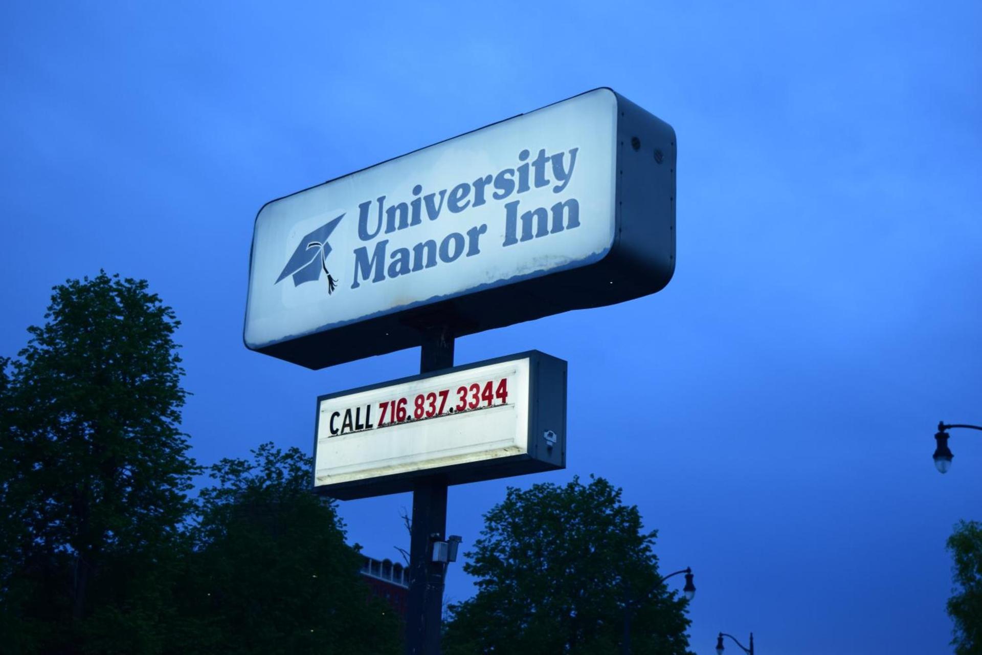 University Manor Inn photo 13