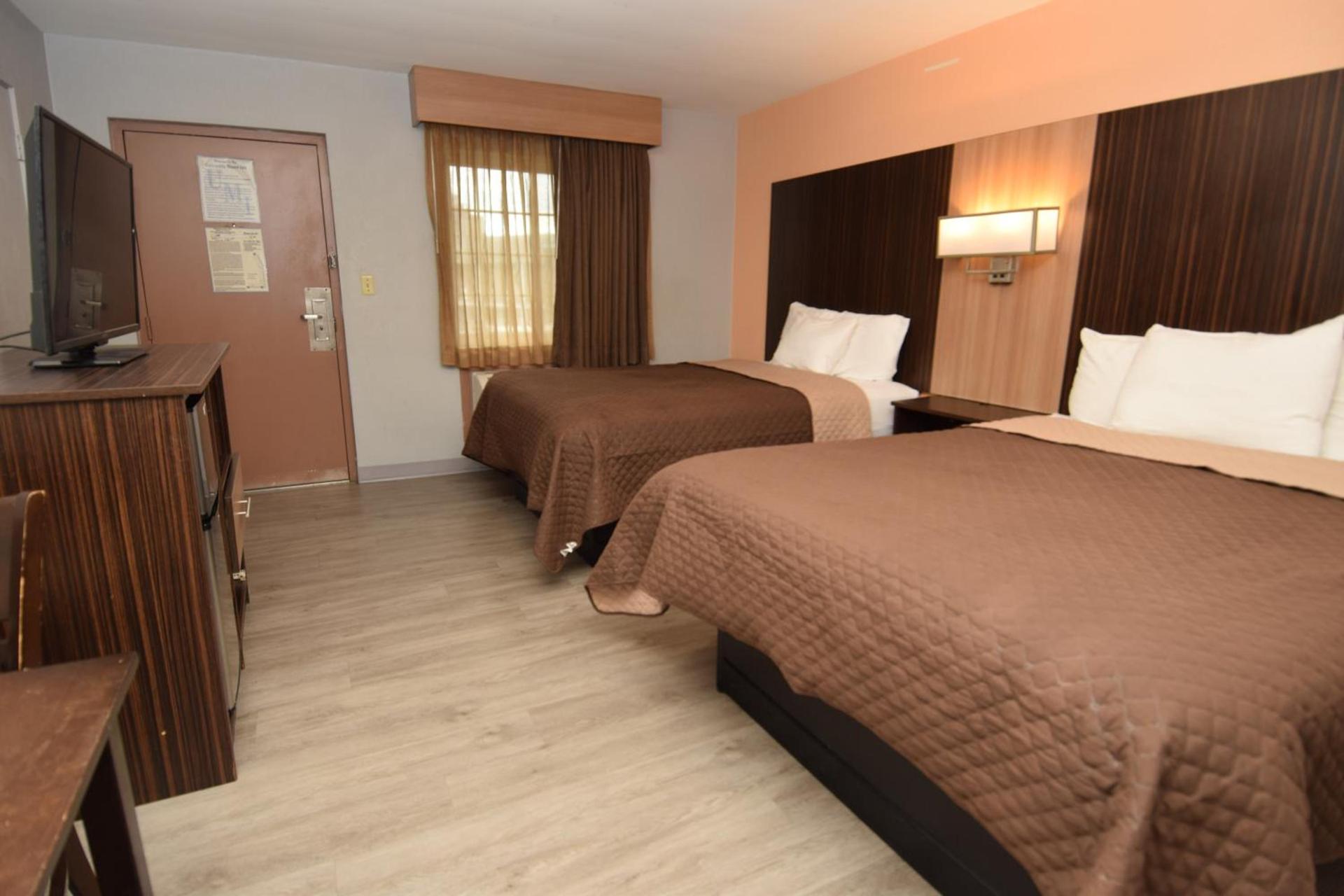 University Manor Inn photo 19