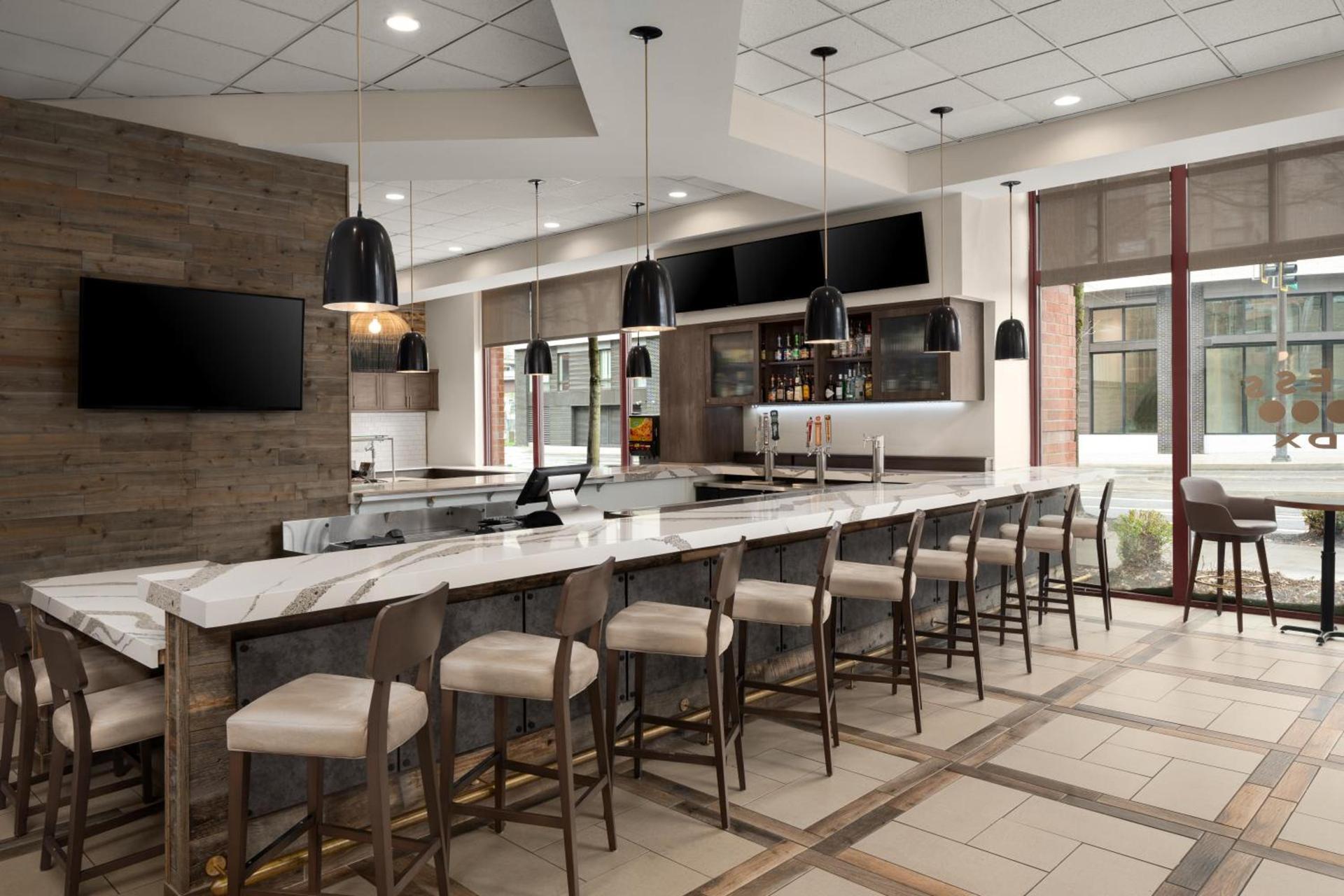 Residence Inn Portland Downtown/RiverPlace photo 60