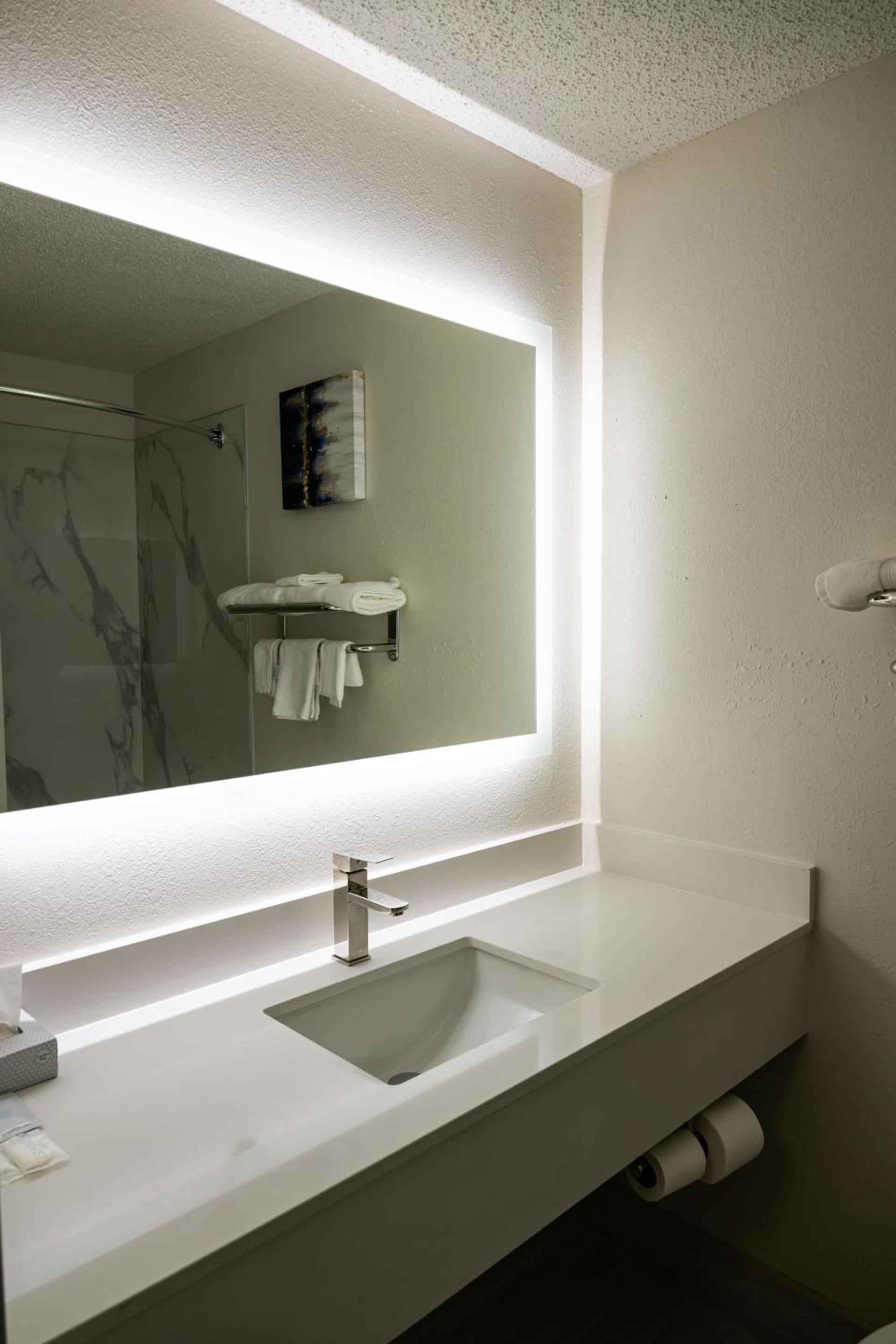 Best Western Greensboro Coliseum Inn photo 54