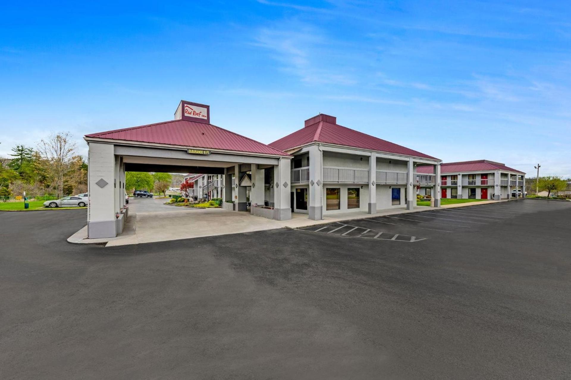 Red Roof Inn Kingsport photo 18