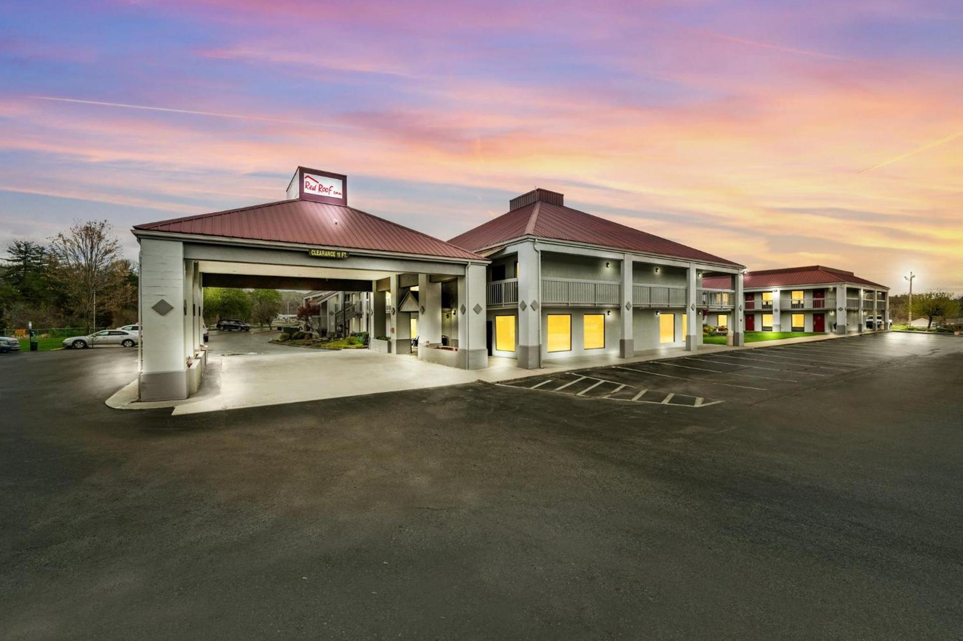 Red Roof Inn Kingsport photo 24