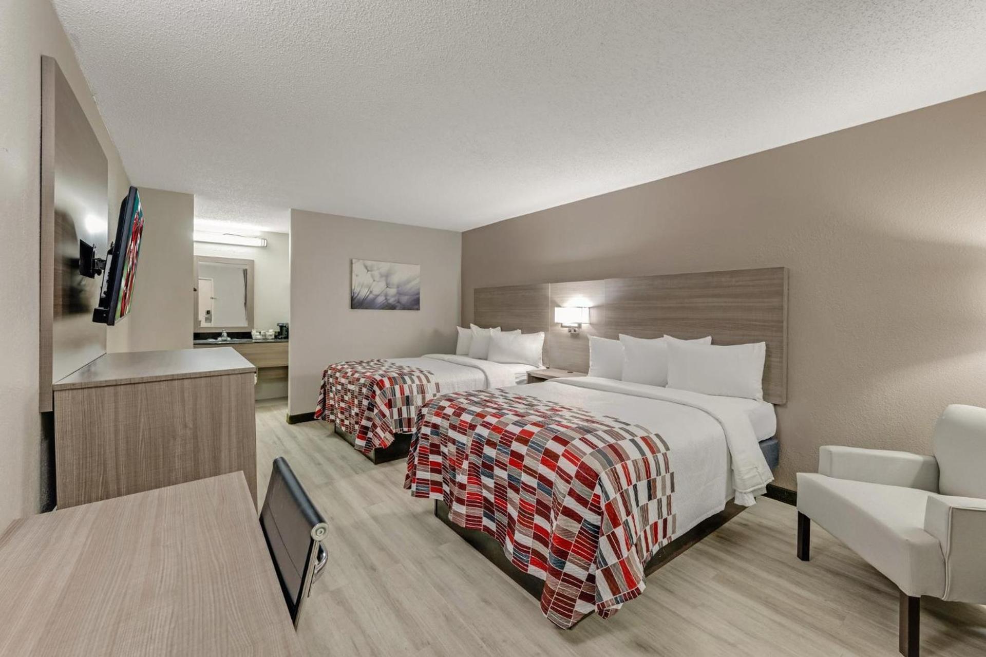Red Roof Inn Kingsport photo 14