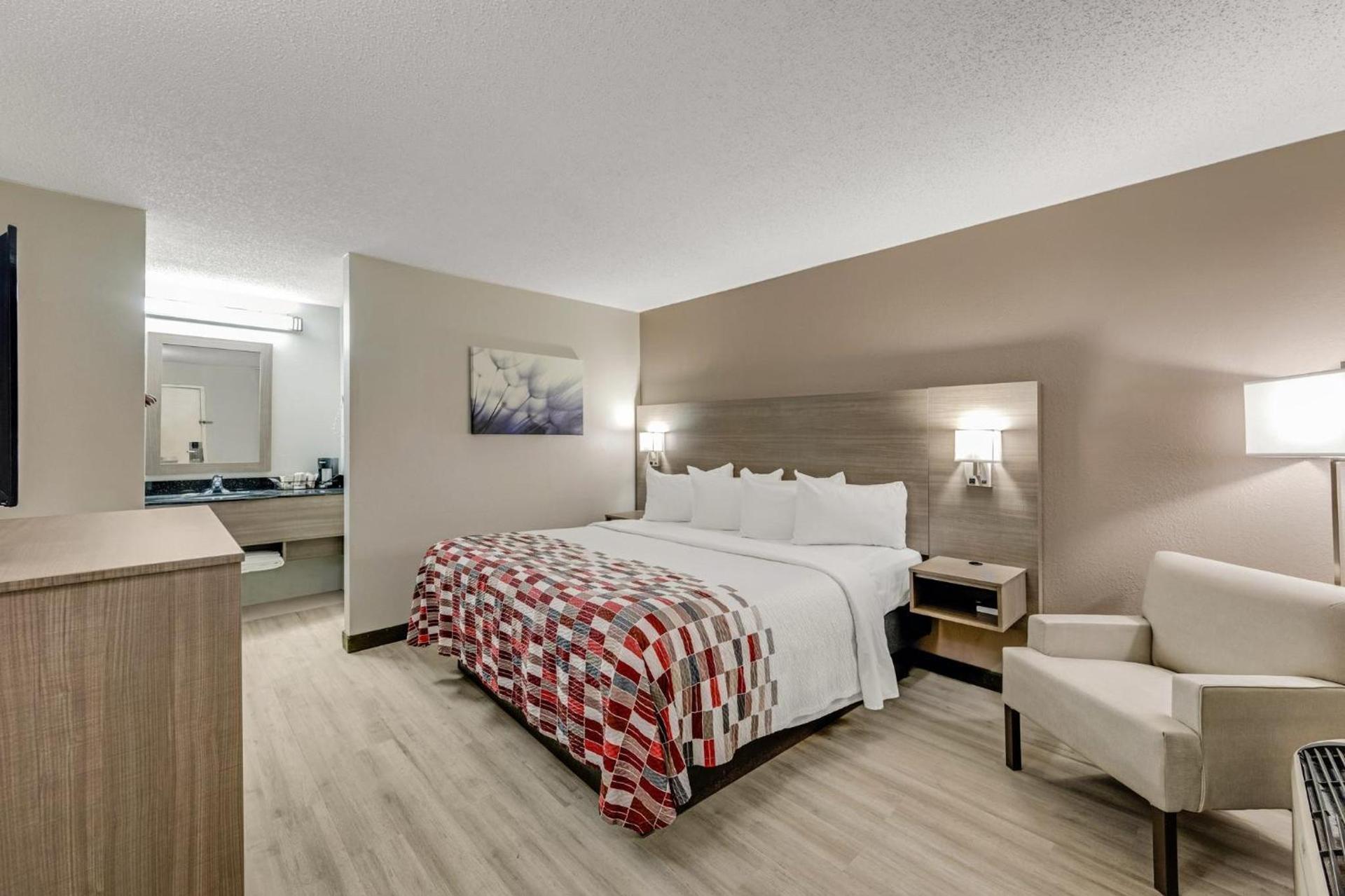 Red Roof Inn Kingsport photo 11