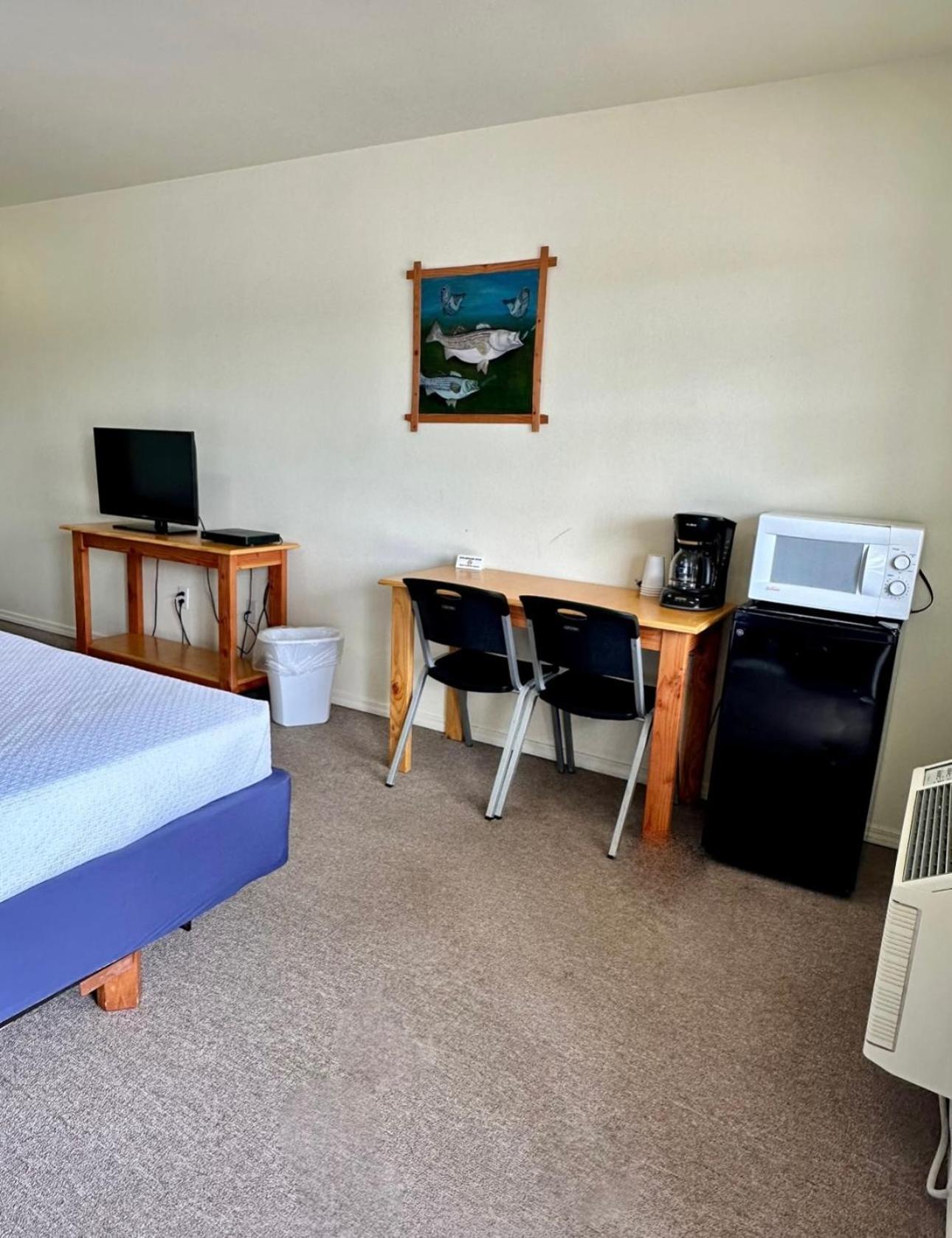 Lakeside Motel, Cabins and RV photo 59