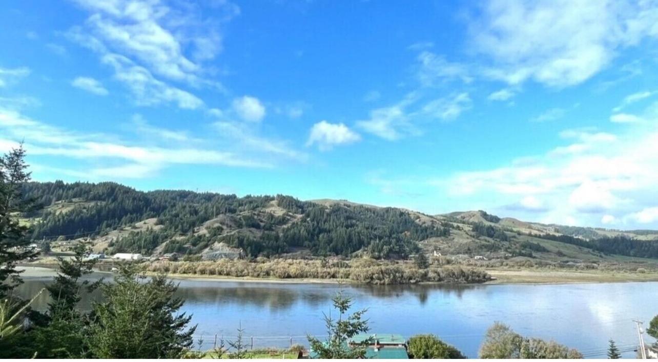 Rogue River Landing Resort photo 2