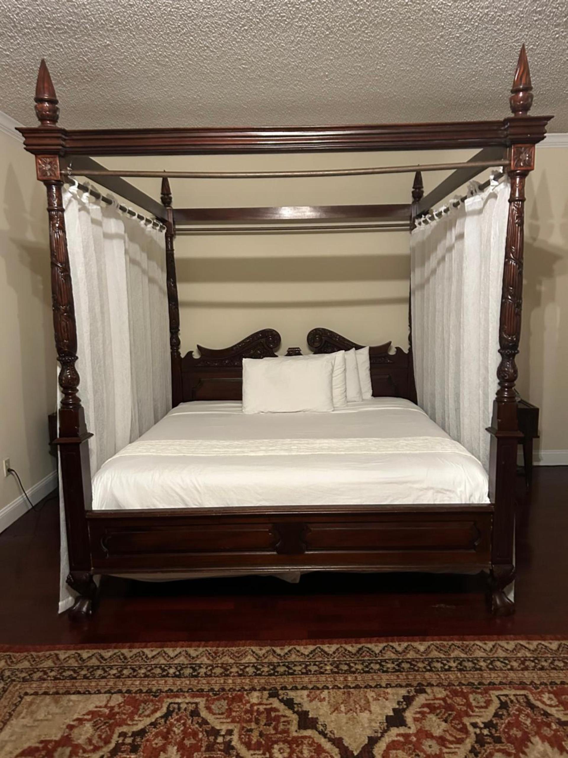 Colts Neck Inn Hotel photo 72