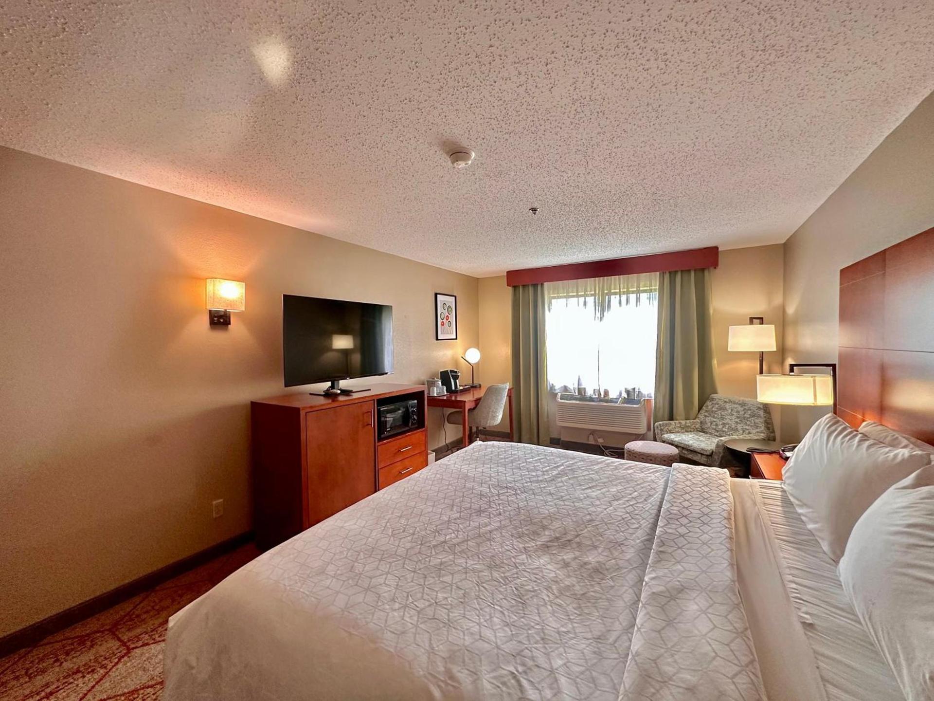 Best Western Fremont Angola I-80 90 Toll Road photo 16