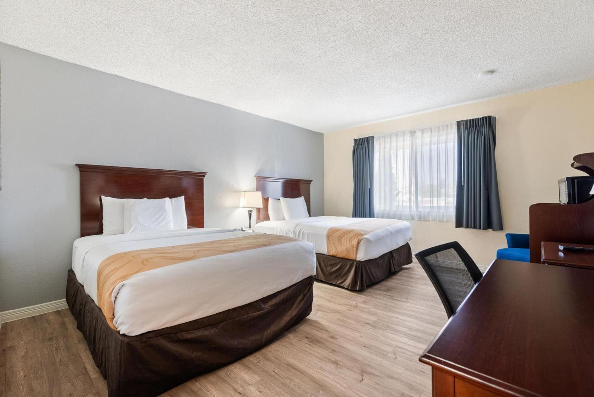Hotel Americana photo 54