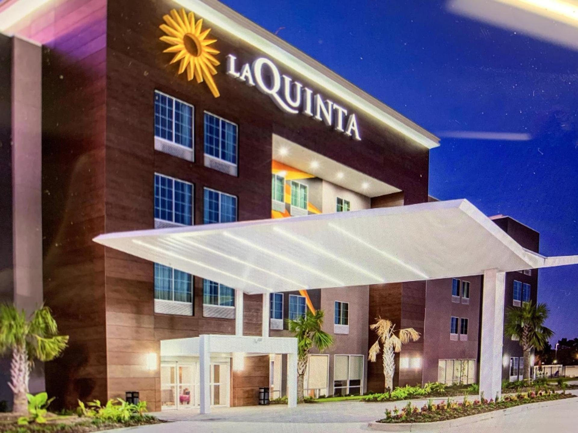 La Quinta Inn & Suites Port Allen La — hotel in Port Allen