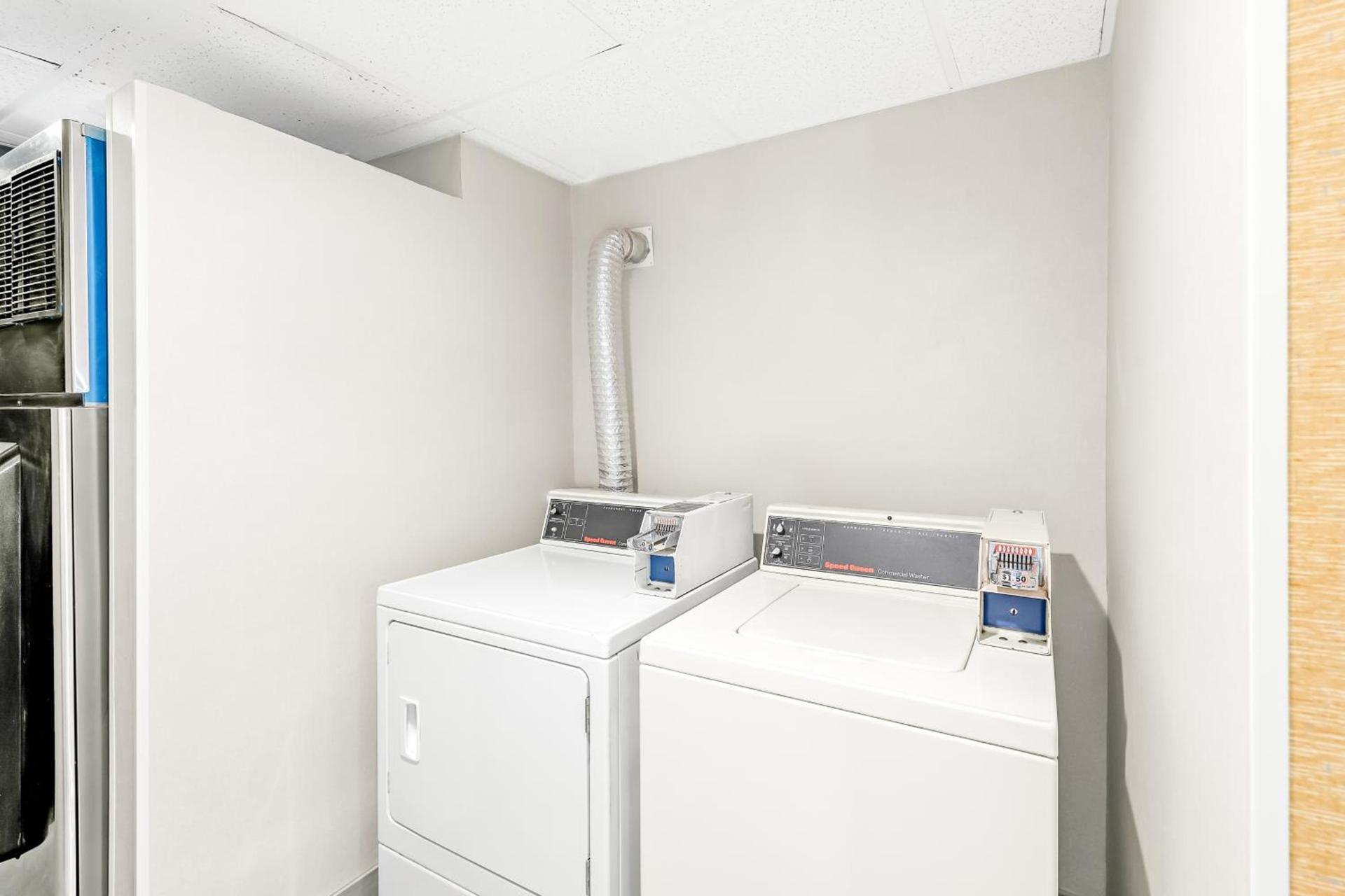 Comfort Suites Columbus photo 44