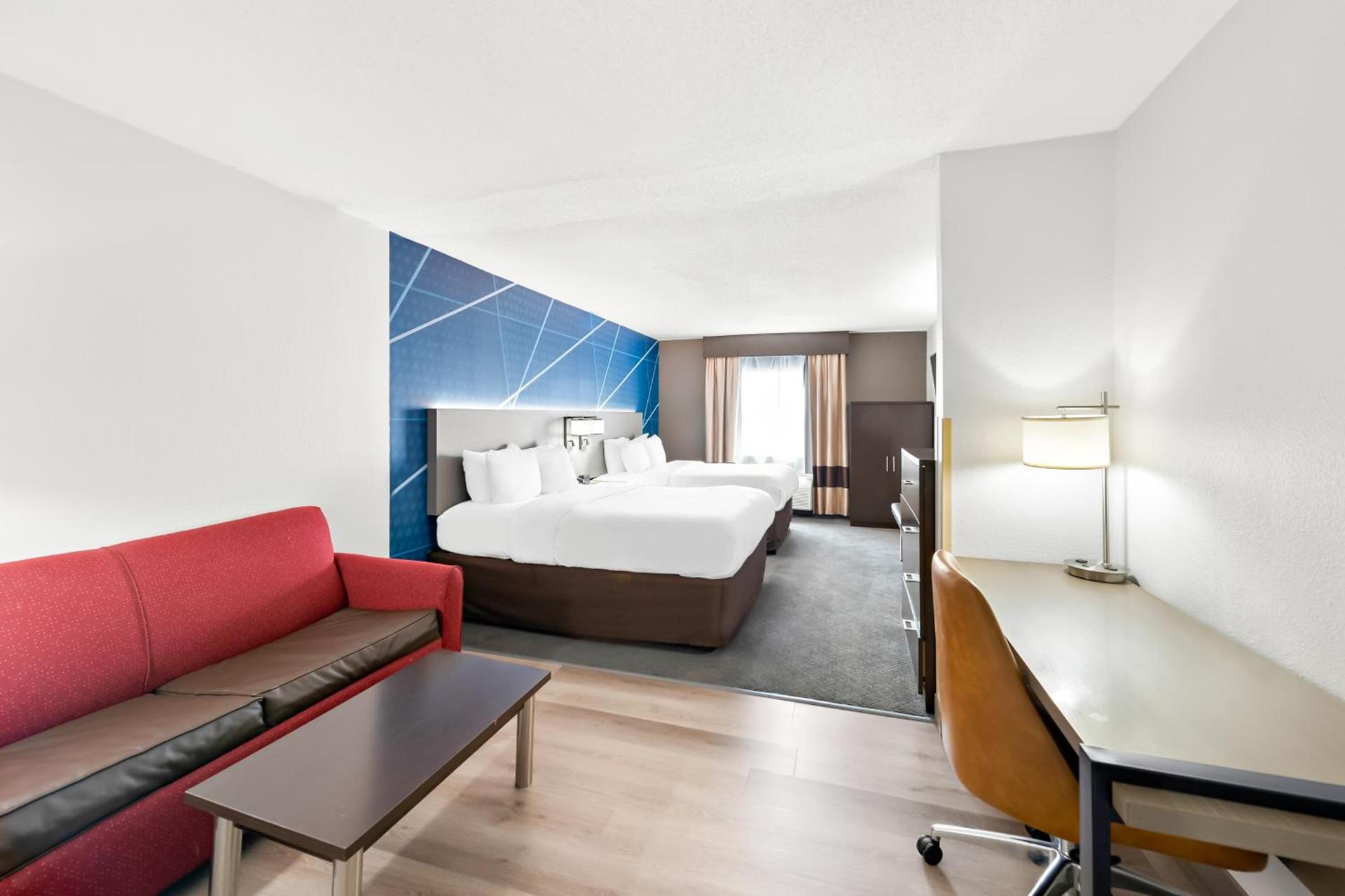 Comfort Suites Columbus photo 41