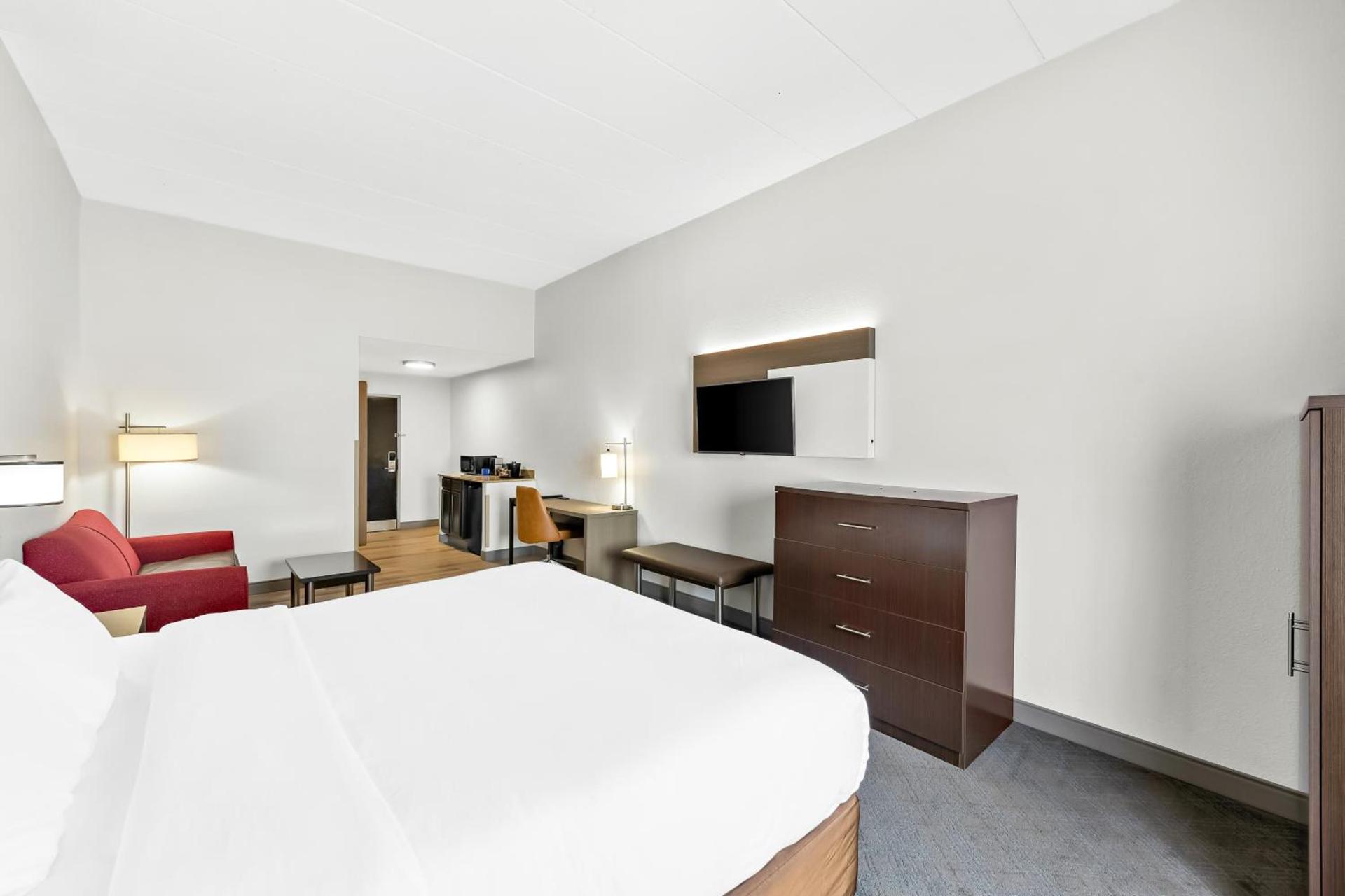 Comfort Suites Columbus photo 49