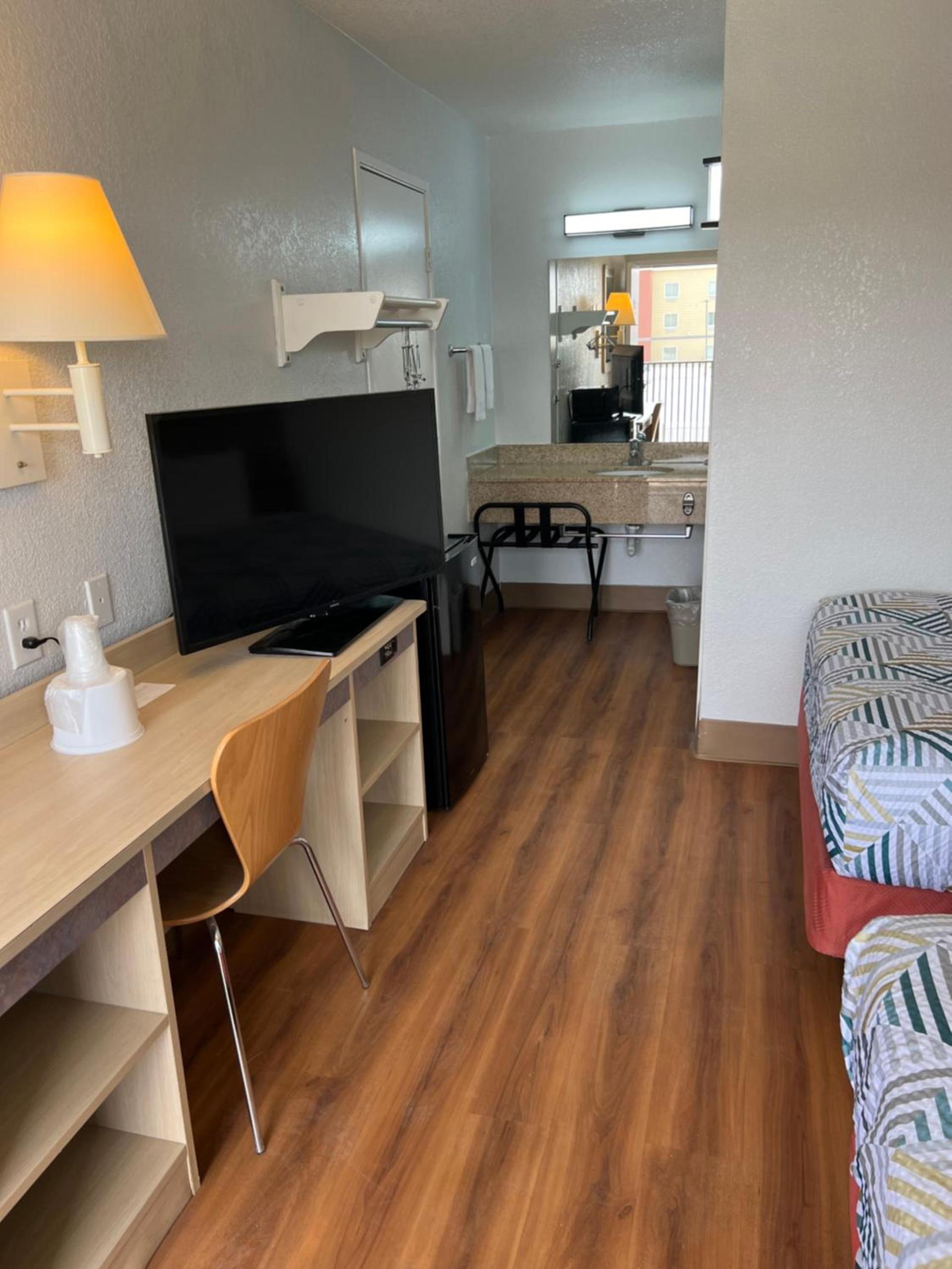 Motel 6-Odessa, TX photo 18