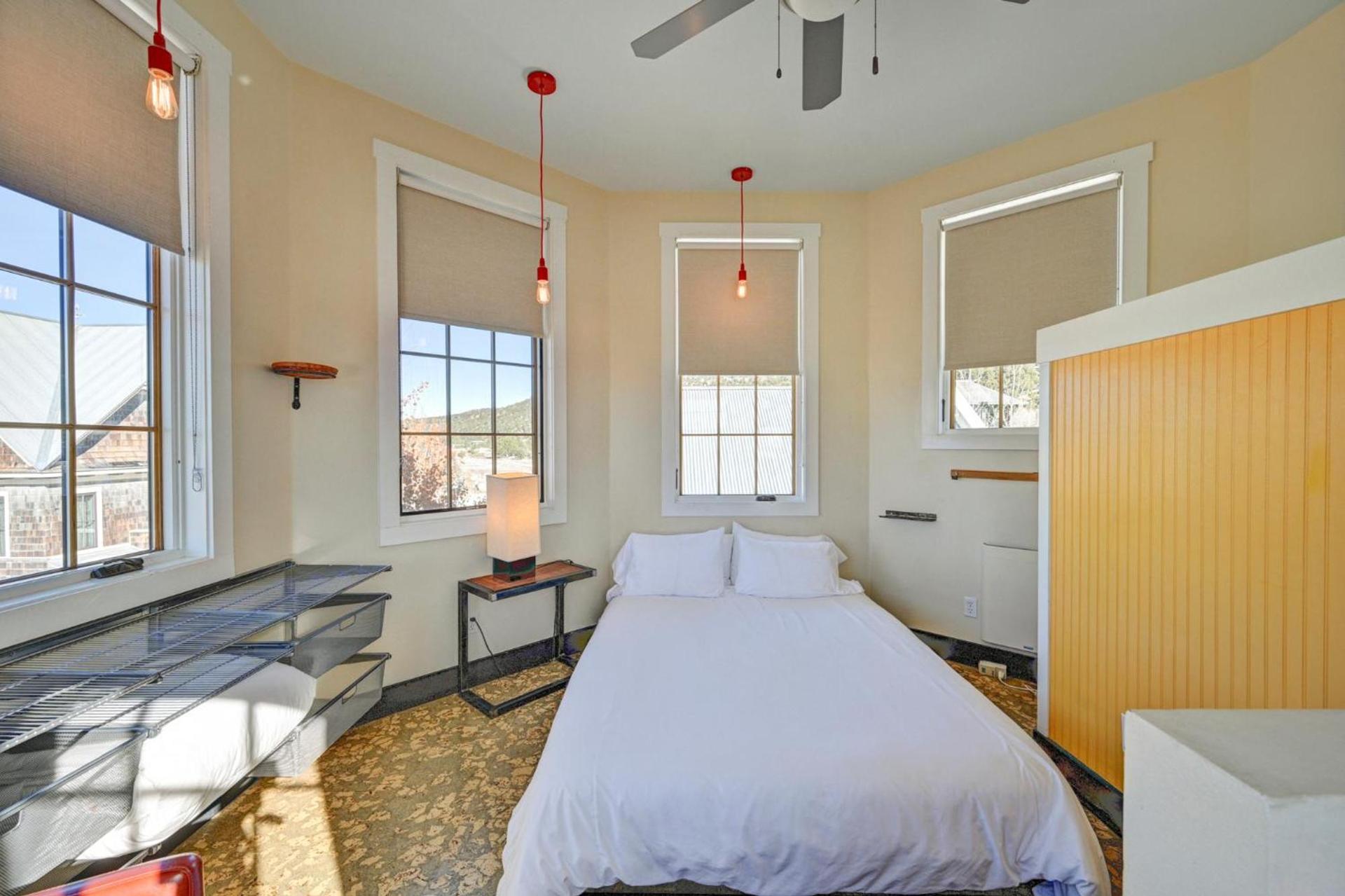 South Main Residences by Surf Hotel photo 86
