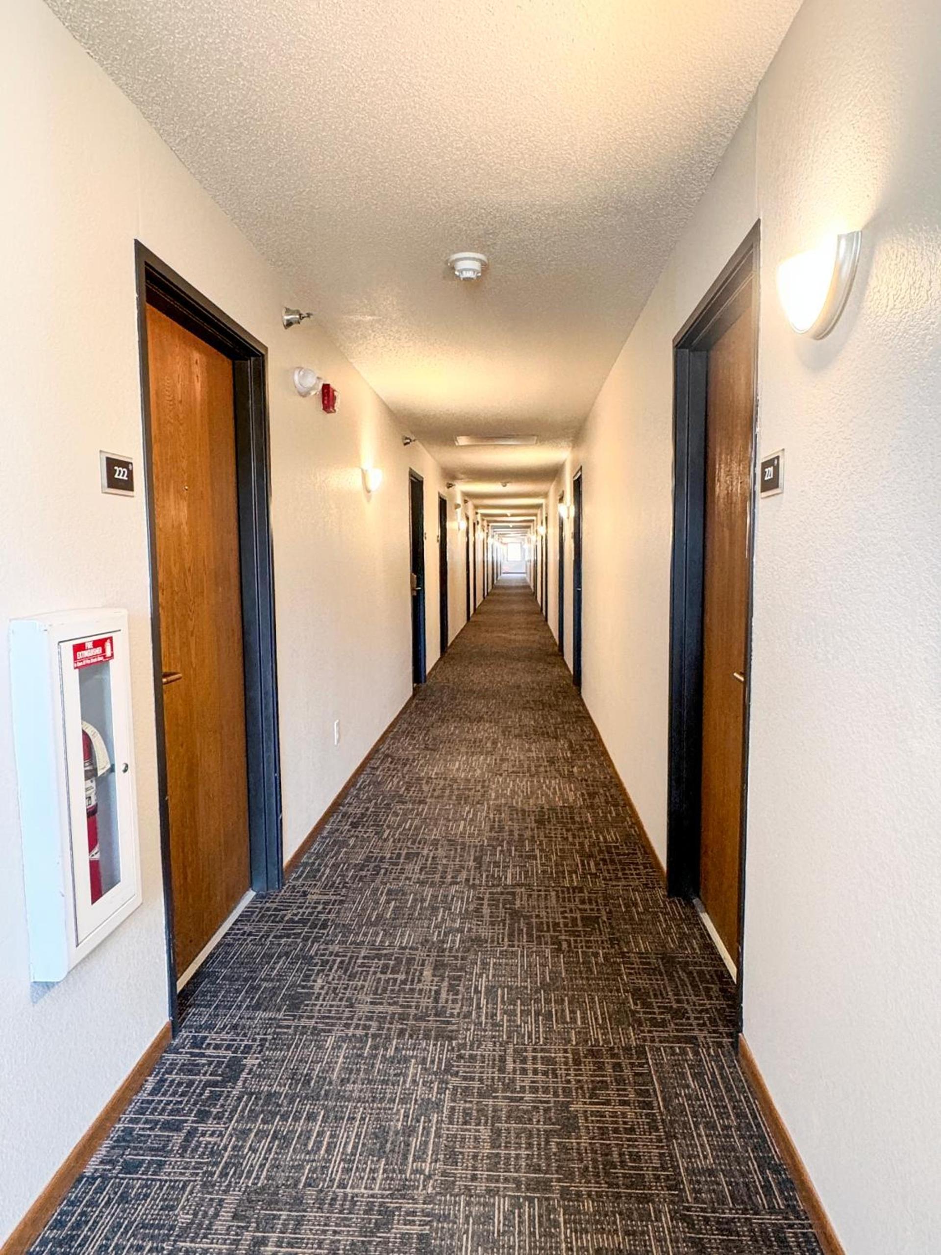 Country Trails Inn &Suites photo 13