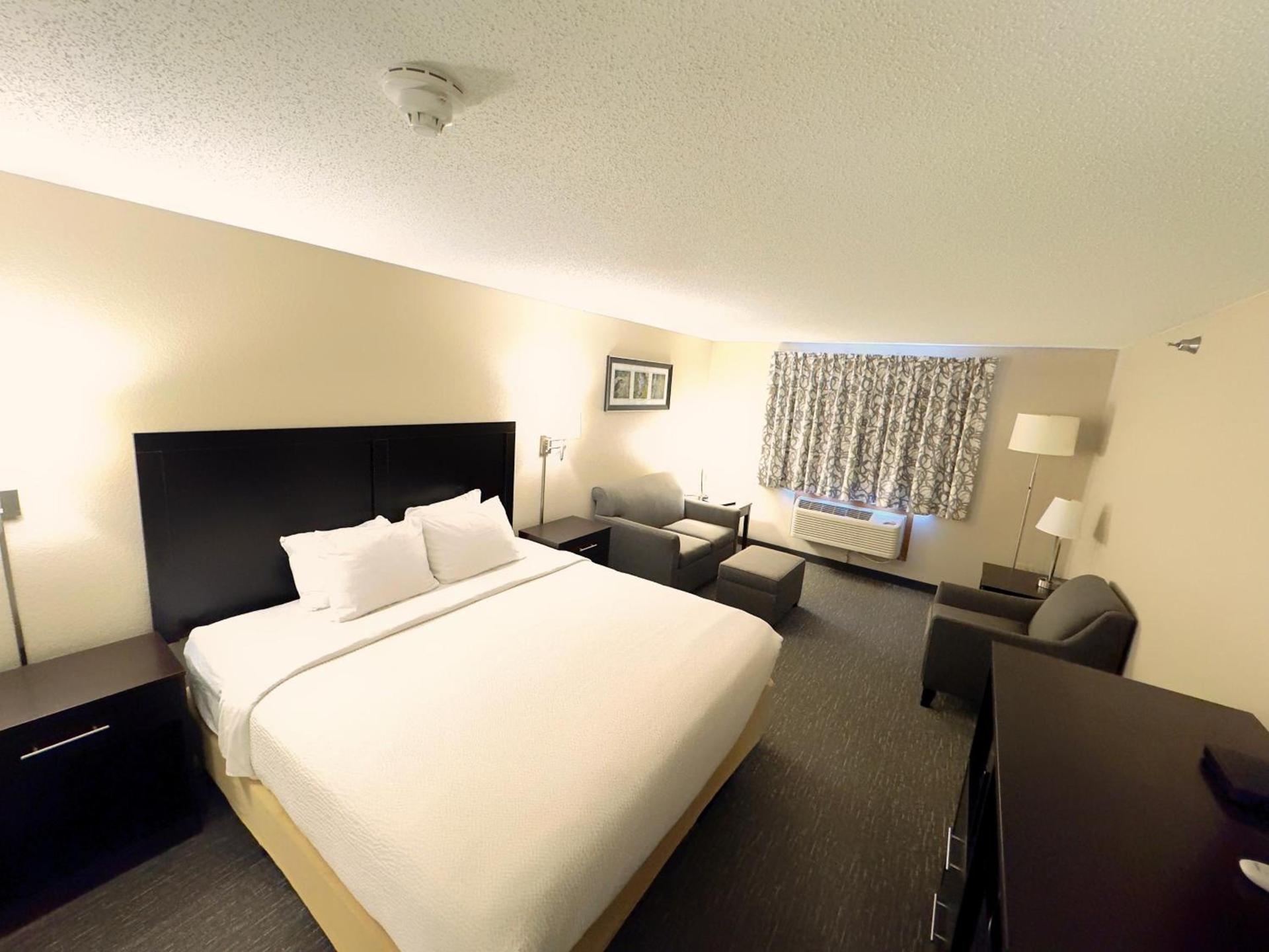 Country Trails Inn &Suites photo 21