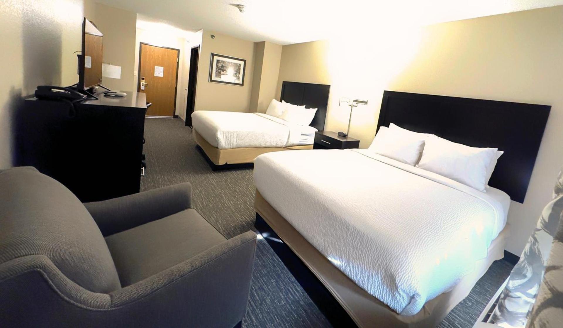 Country Trails Inn &Suites photo 29