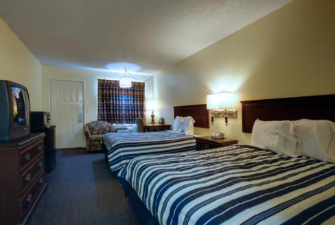 Americas Best Value Inn Comanche photo 6