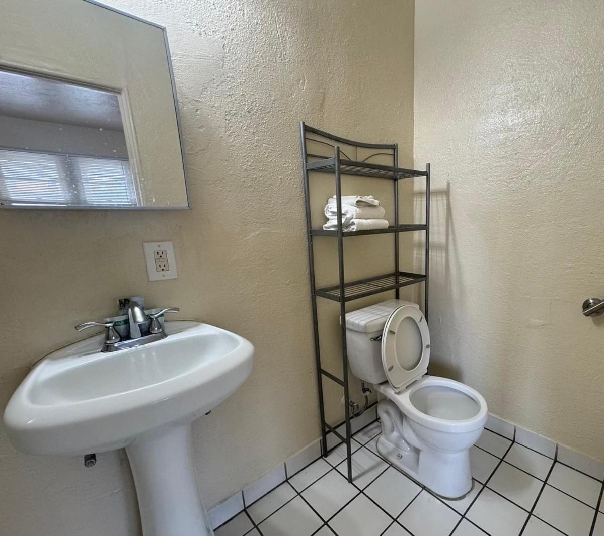 The Oaks Motel photo 5