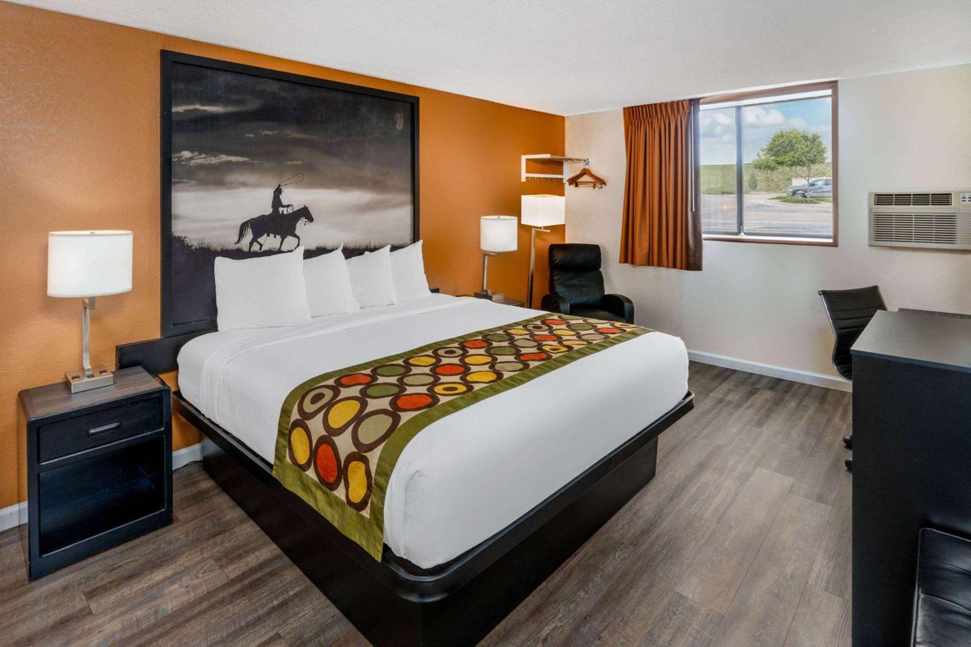 Super 8 by Wyndham Cheyenne WY photo 16
