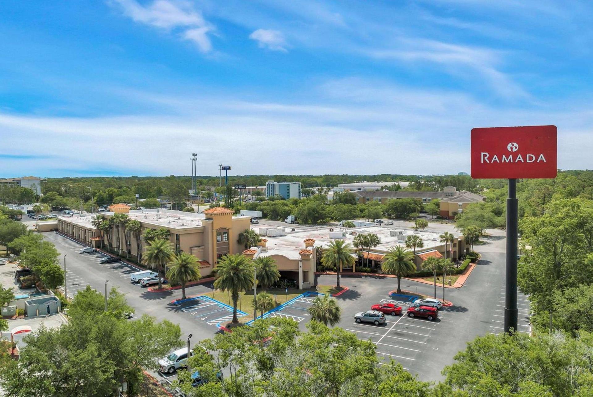 Ramada by Wyndham Jacksonville I-95 by Butler Blvd photo 14