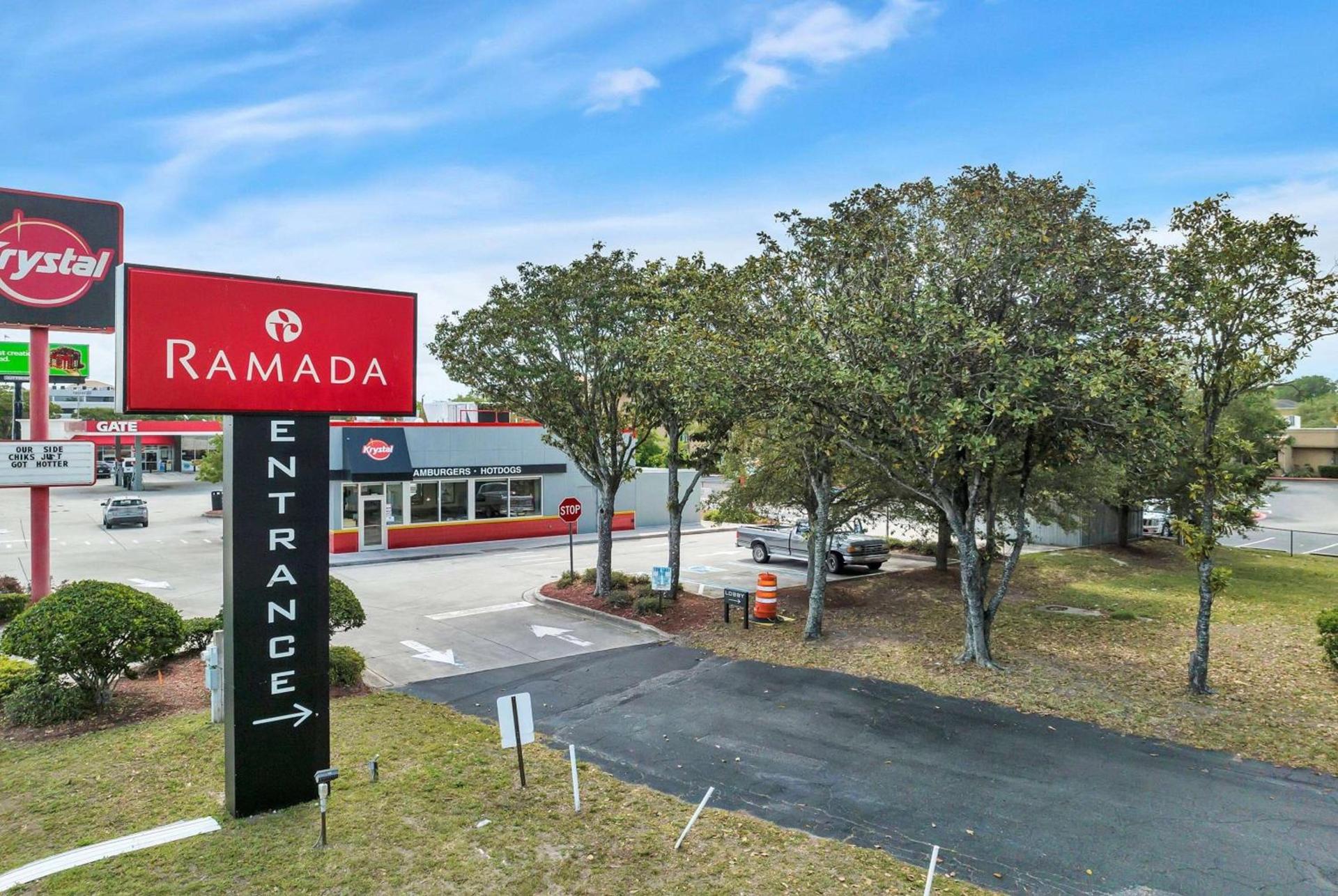 Ramada by Wyndham Jacksonville I-95 by Butler Blvd photo 13