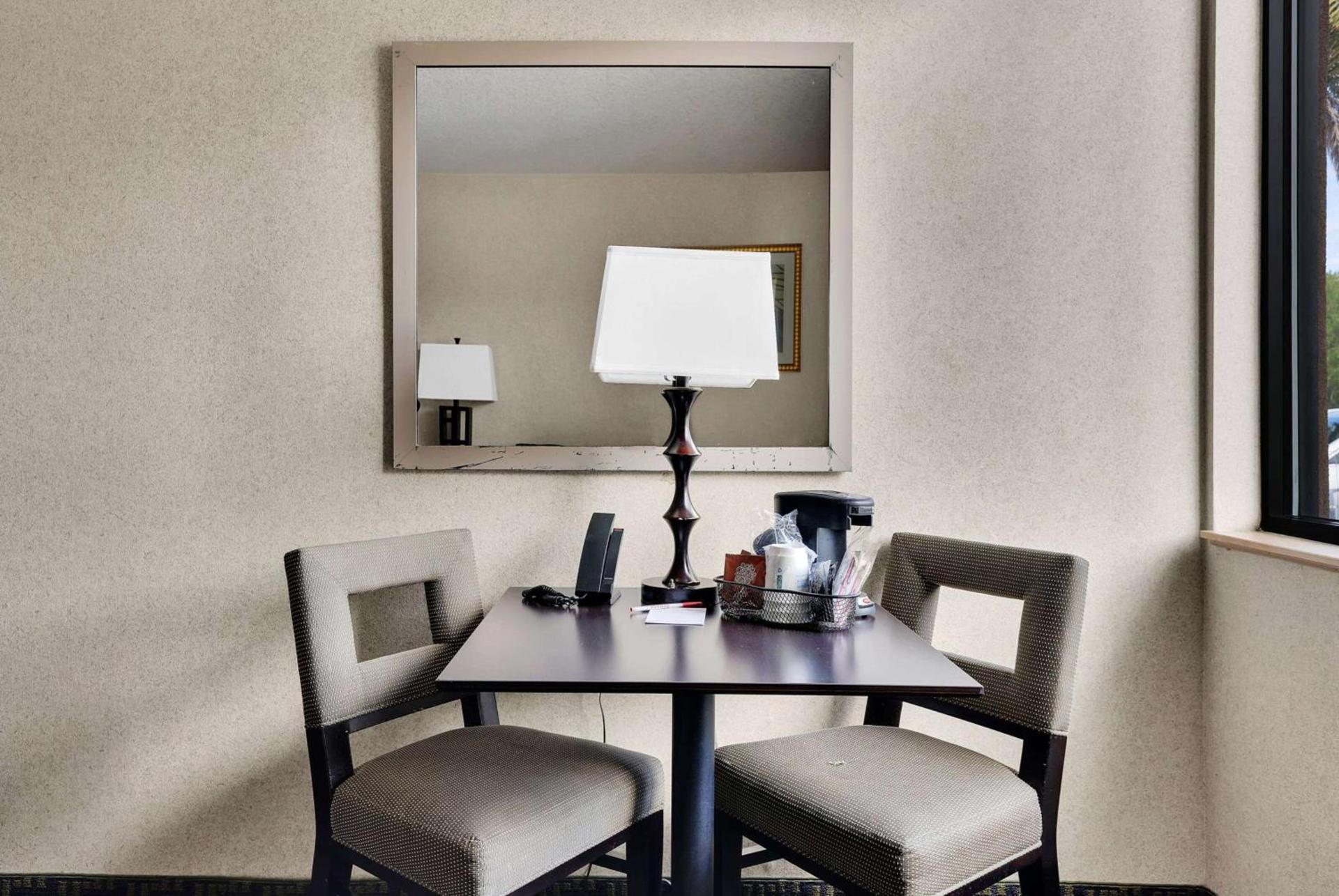 Ramada by Wyndham Jacksonville I-95 by Butler Blvd photo 46