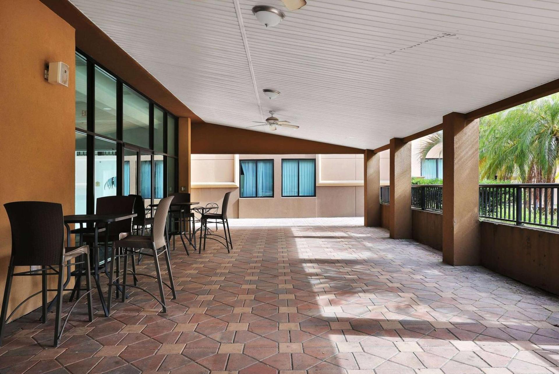 Ramada by Wyndham Jacksonville I-95 by Butler Blvd photo 72