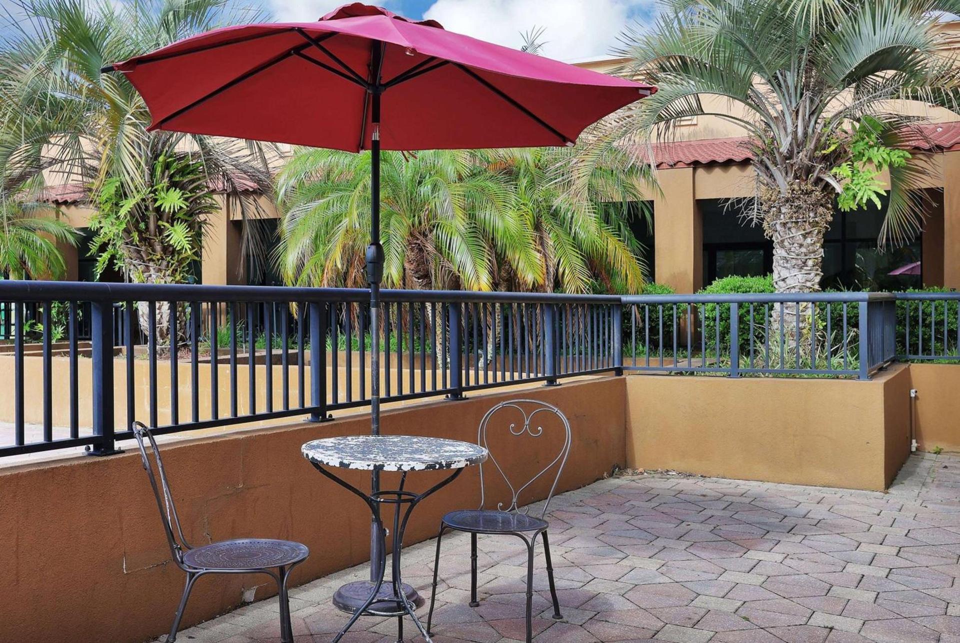 Ramada by Wyndham Jacksonville I-95 by Butler Blvd photo 77