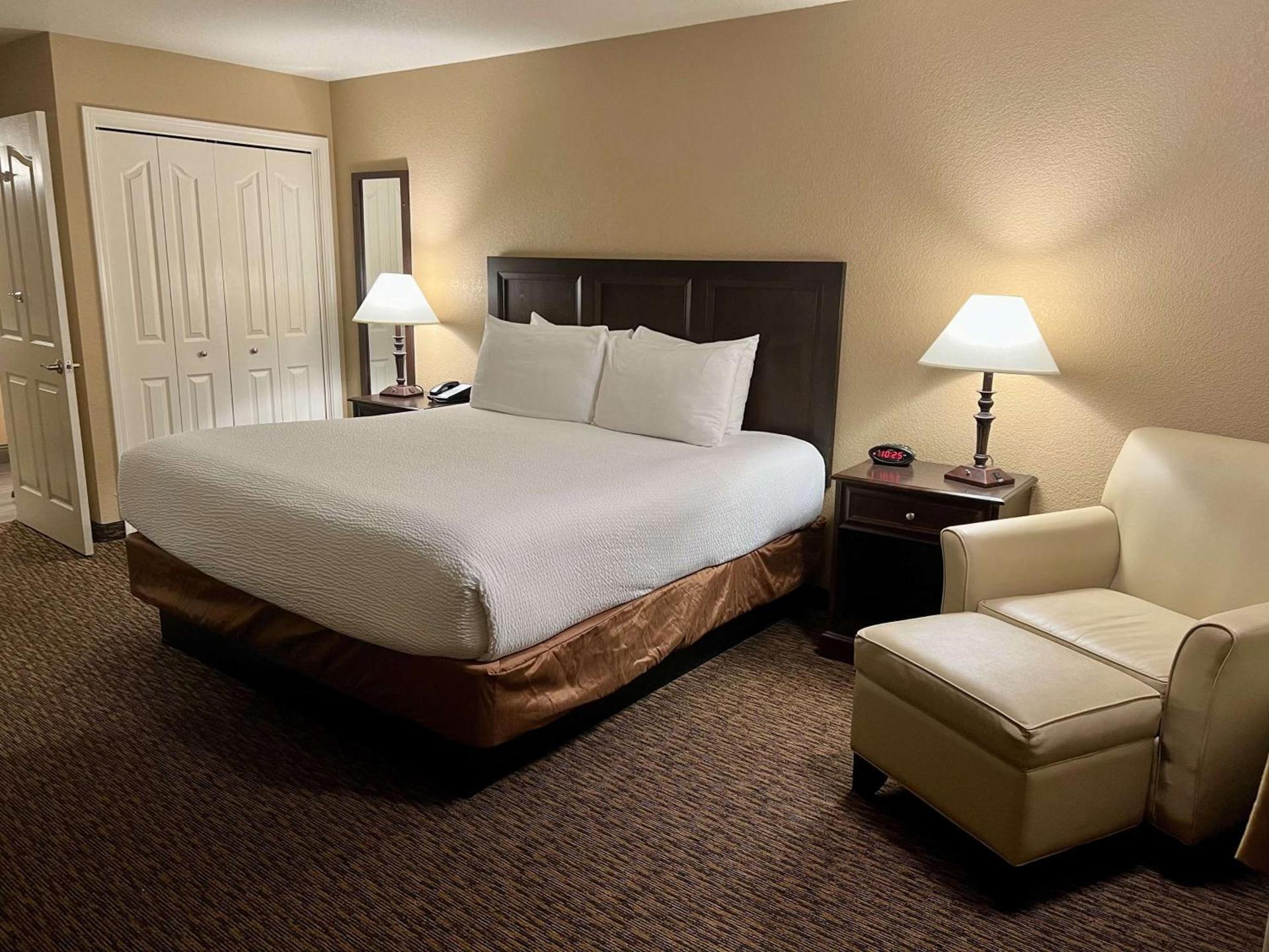 Best Western Country Inn photo 32