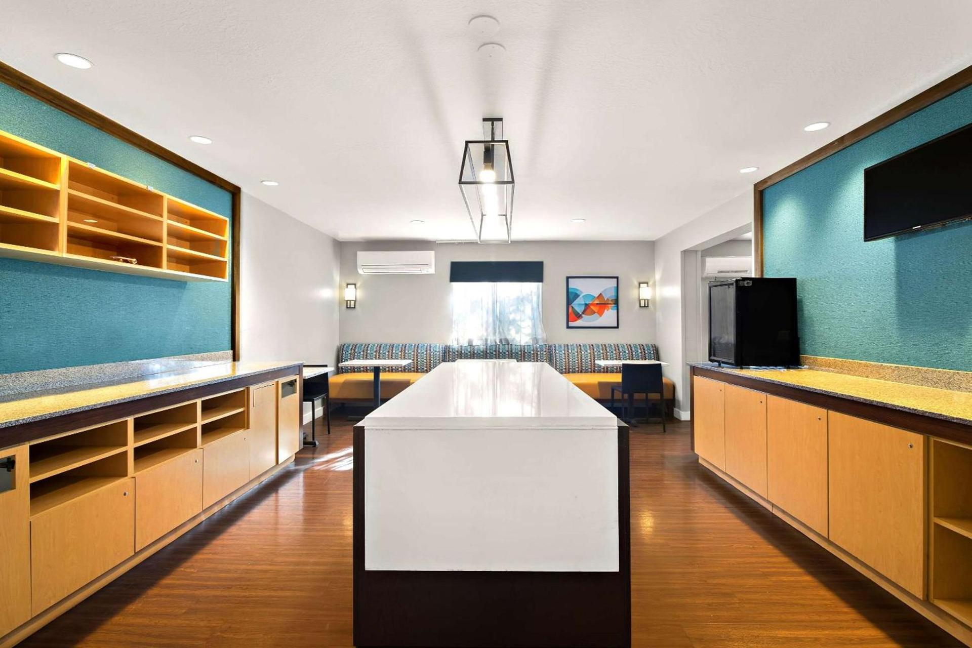 MainStay Suites Salt Lake City Fort Union photo 18