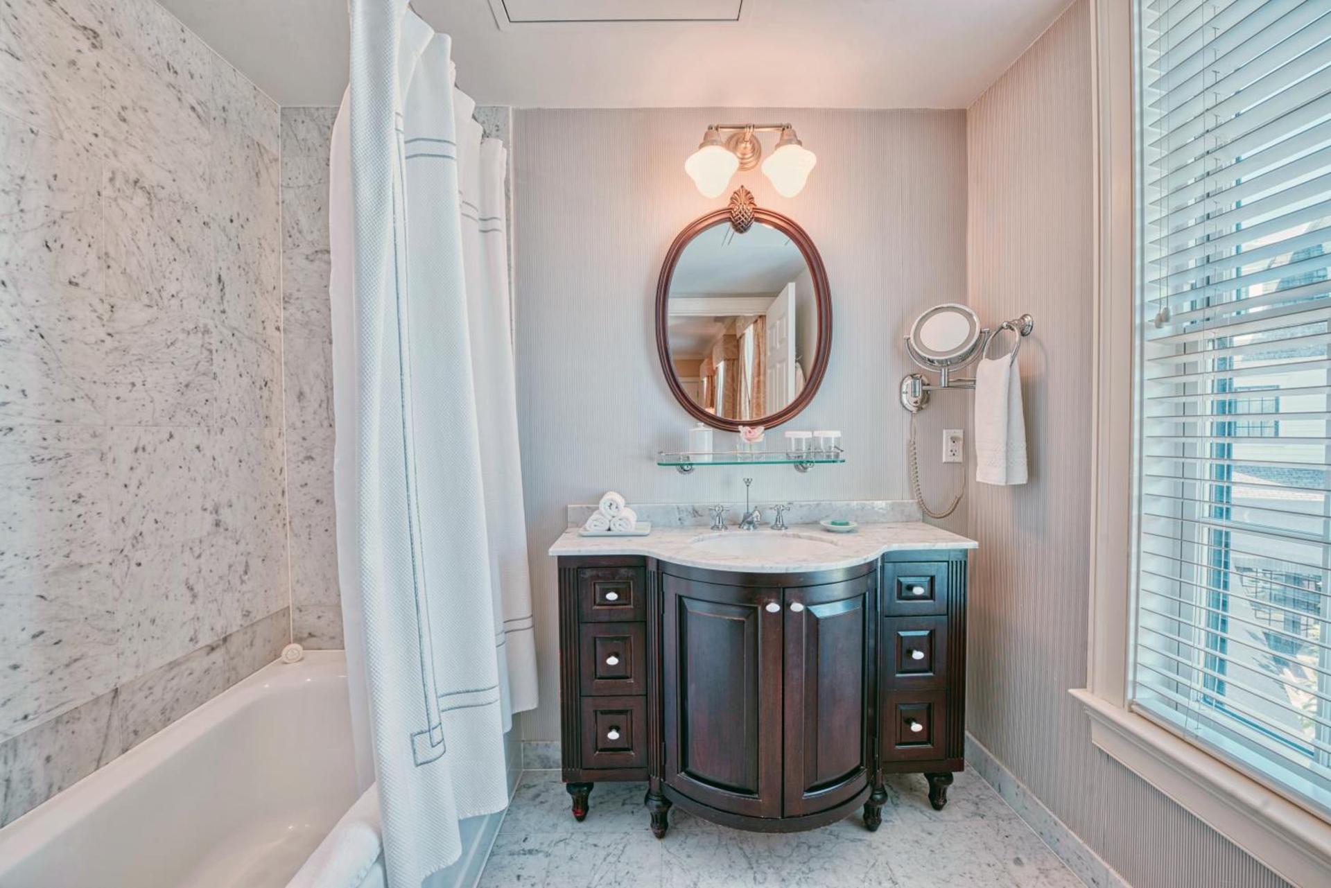 Delamar Southport photo 27
