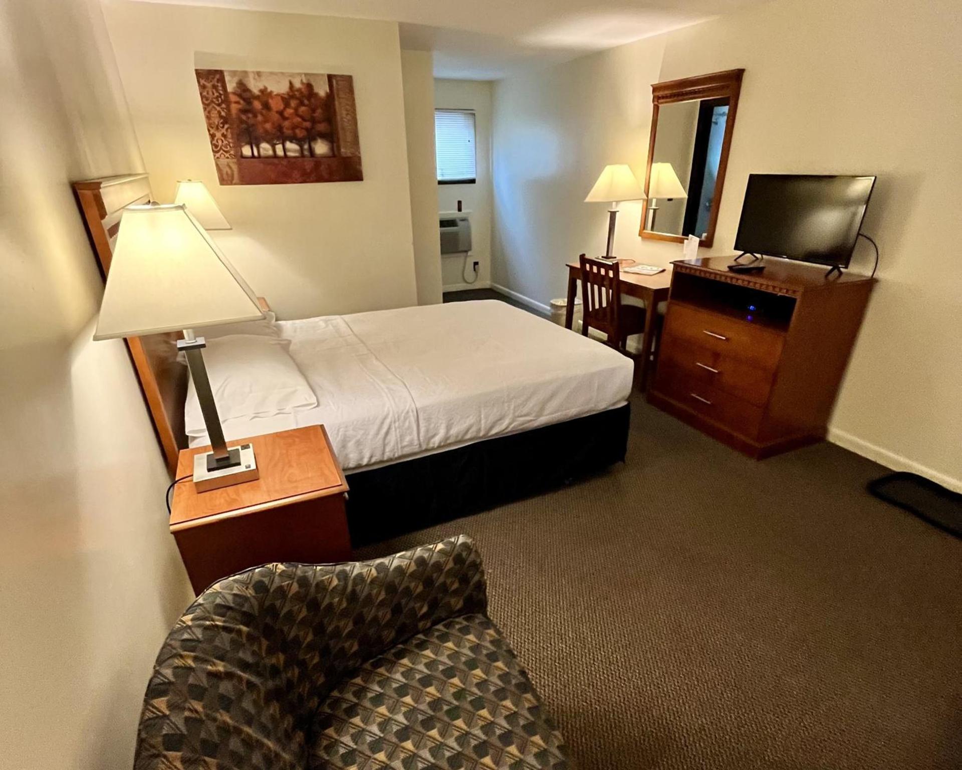 North Colony Motel and Cottages photo 16